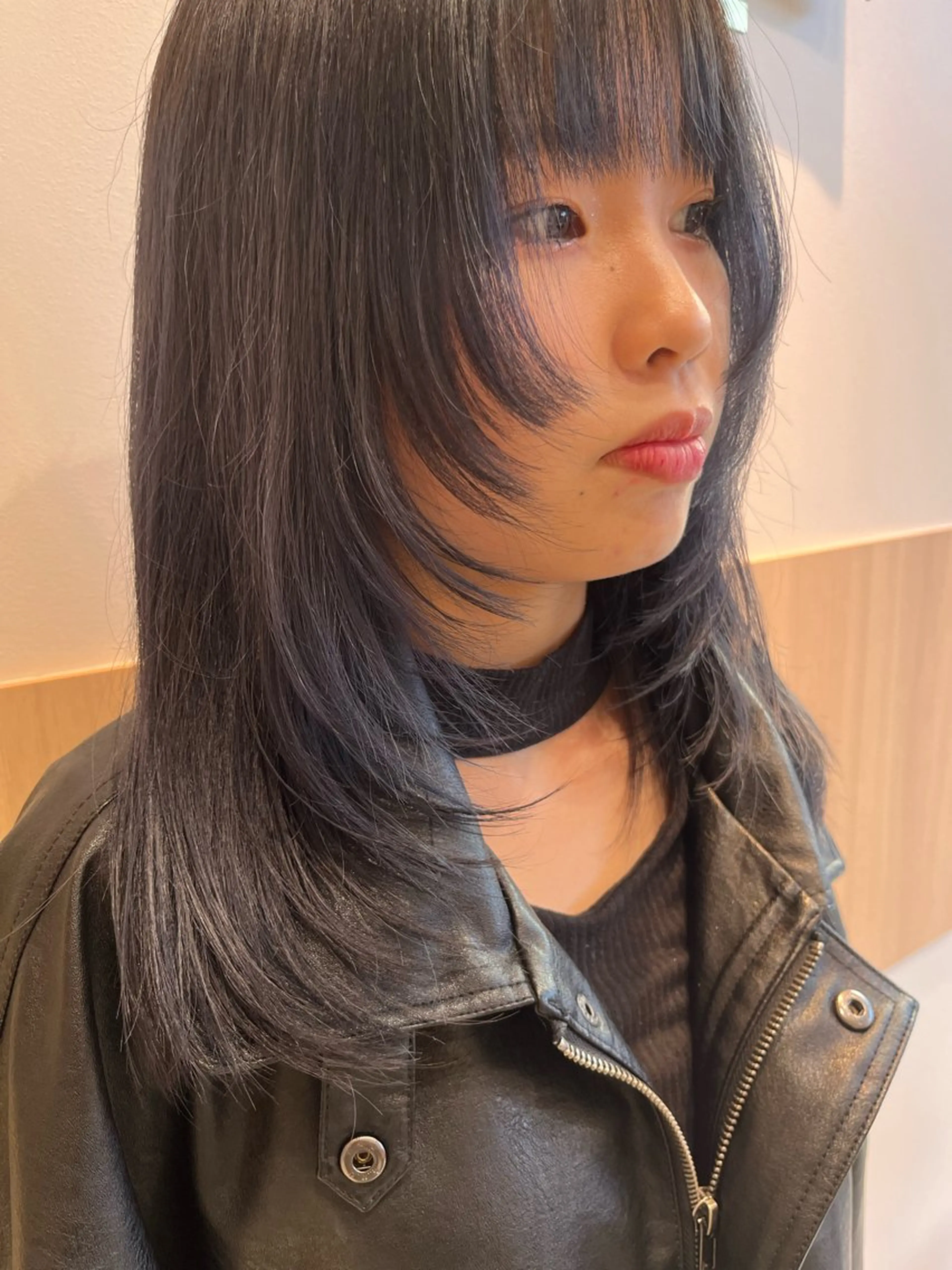 セミロング カット ヘアカラー トリートメント 🔆艶髪トレンドヘア YUZU🪸のヘアスタイル