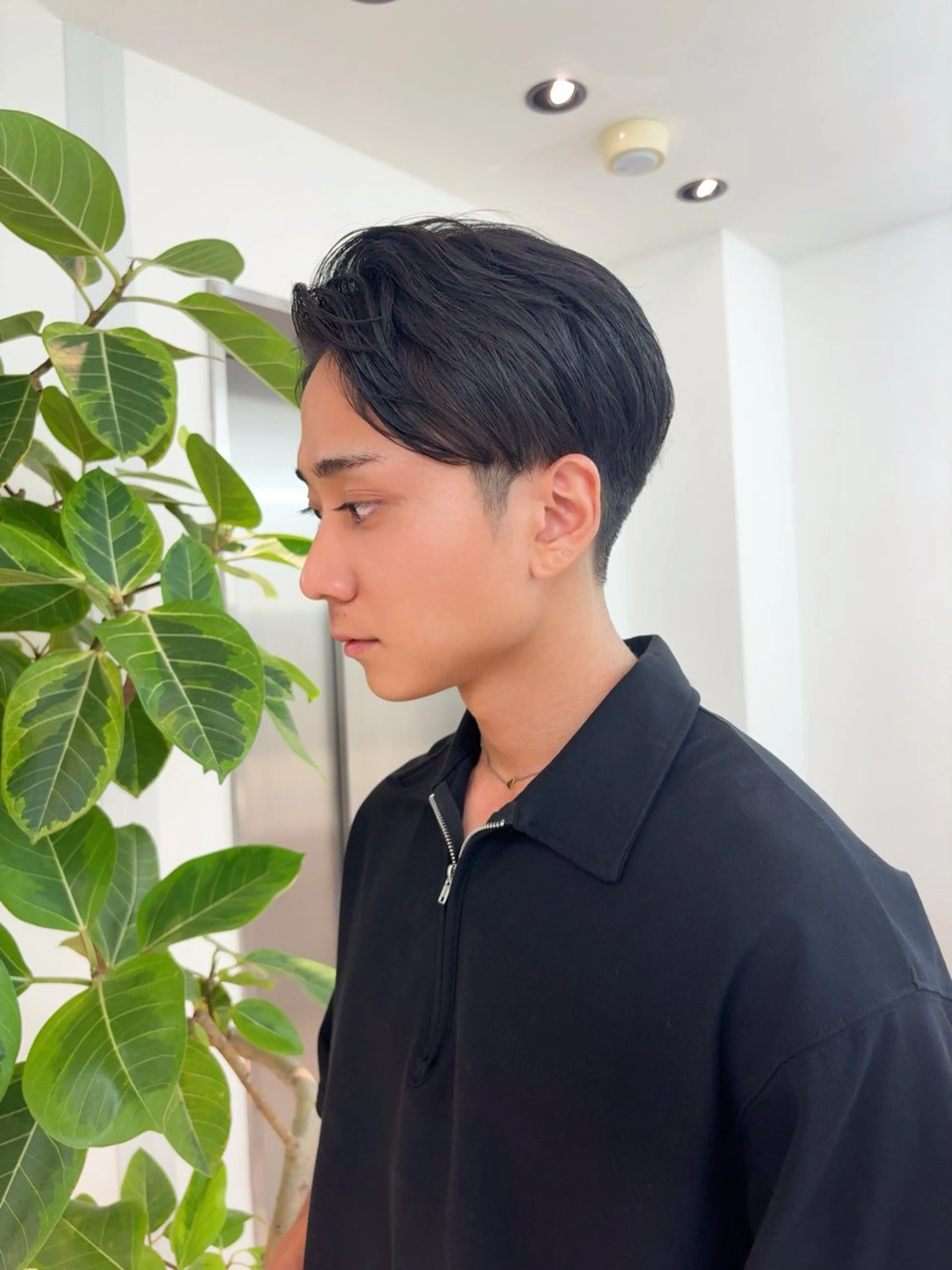 メンズ センターパート on.所属・on.ｵﾝ/三ノ宮/ メンズ/カットのヘアスタイル