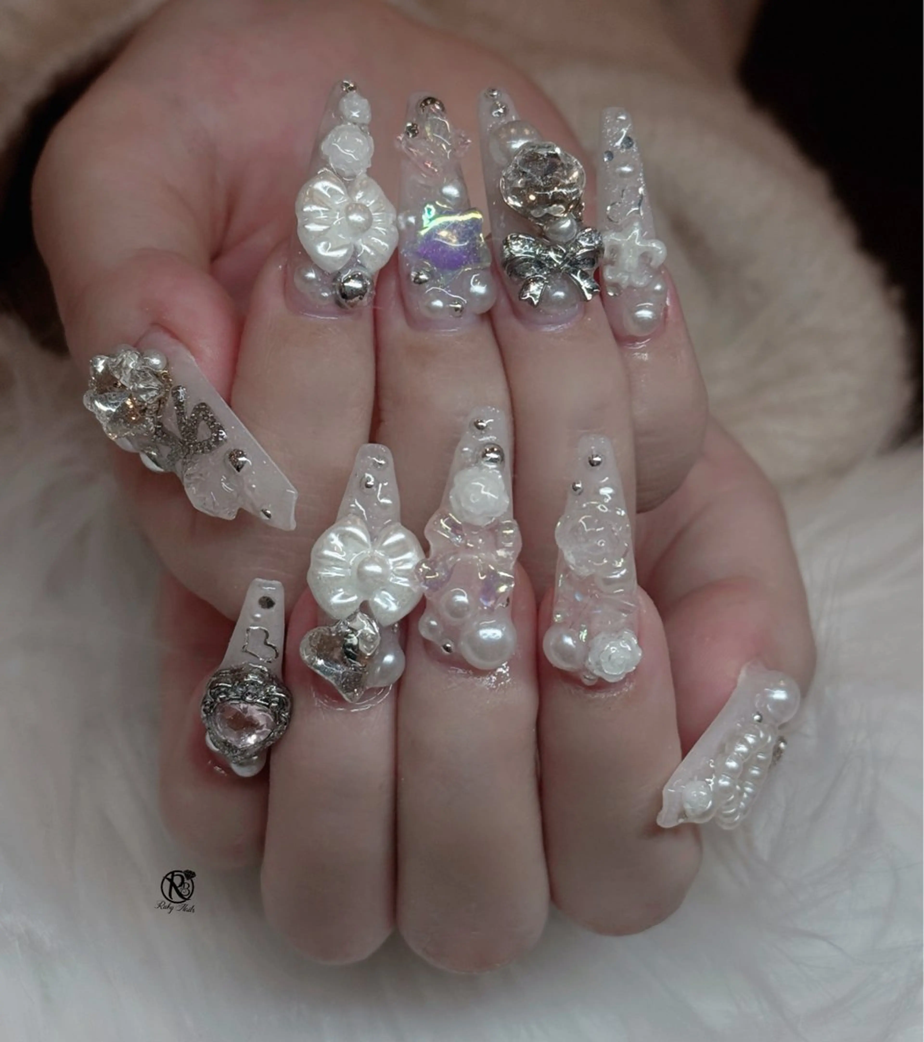 ネイル ボルドー ブラウン チークネイル ドット フットネイル ハンドネイル CHERRYネイルサロン所属・チェリネイルサロン 霞ヶ関のネイルデザイン