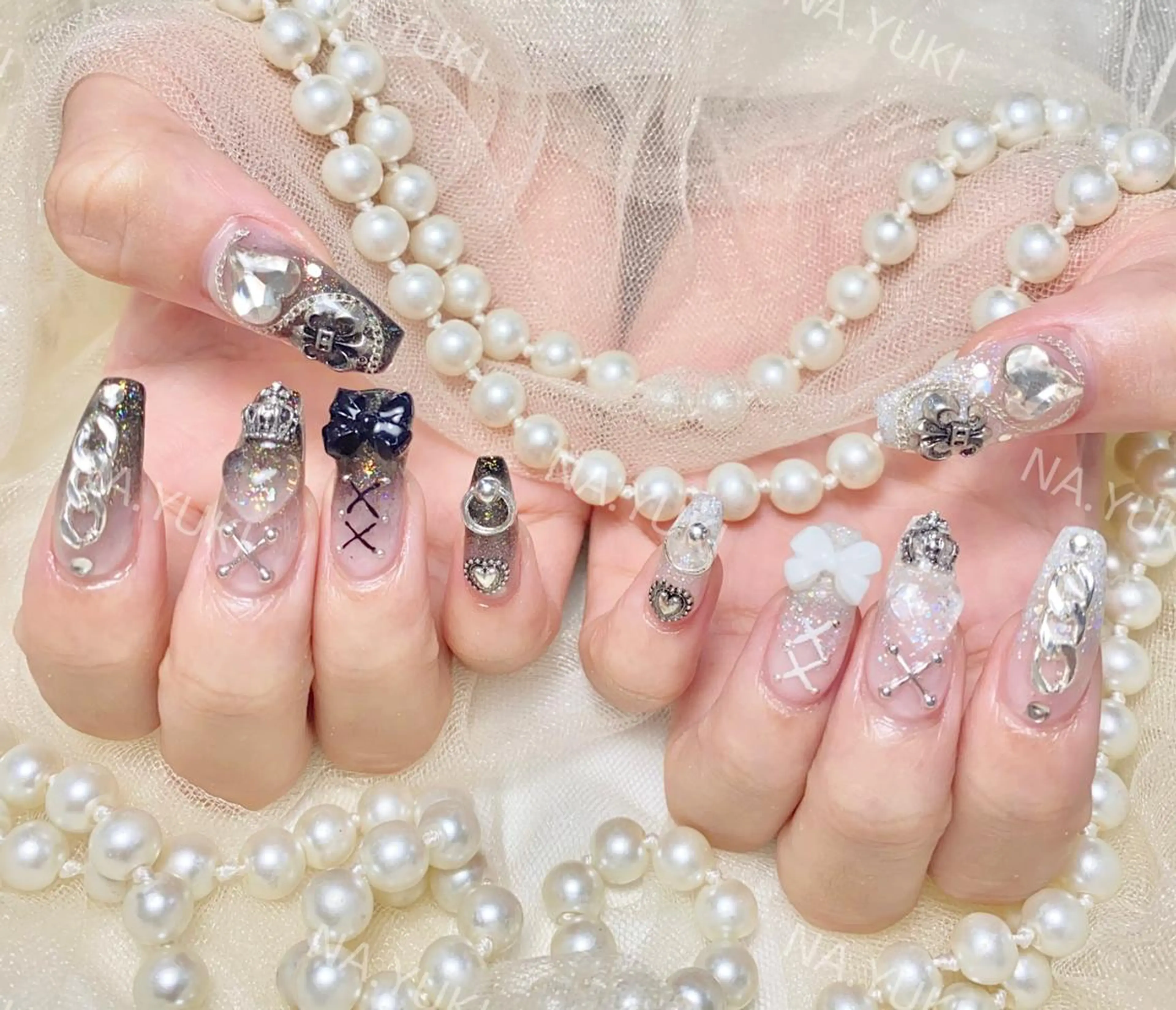 ネイル ハンドネイル 🌷 Mooning 🌷のネイルデザイン