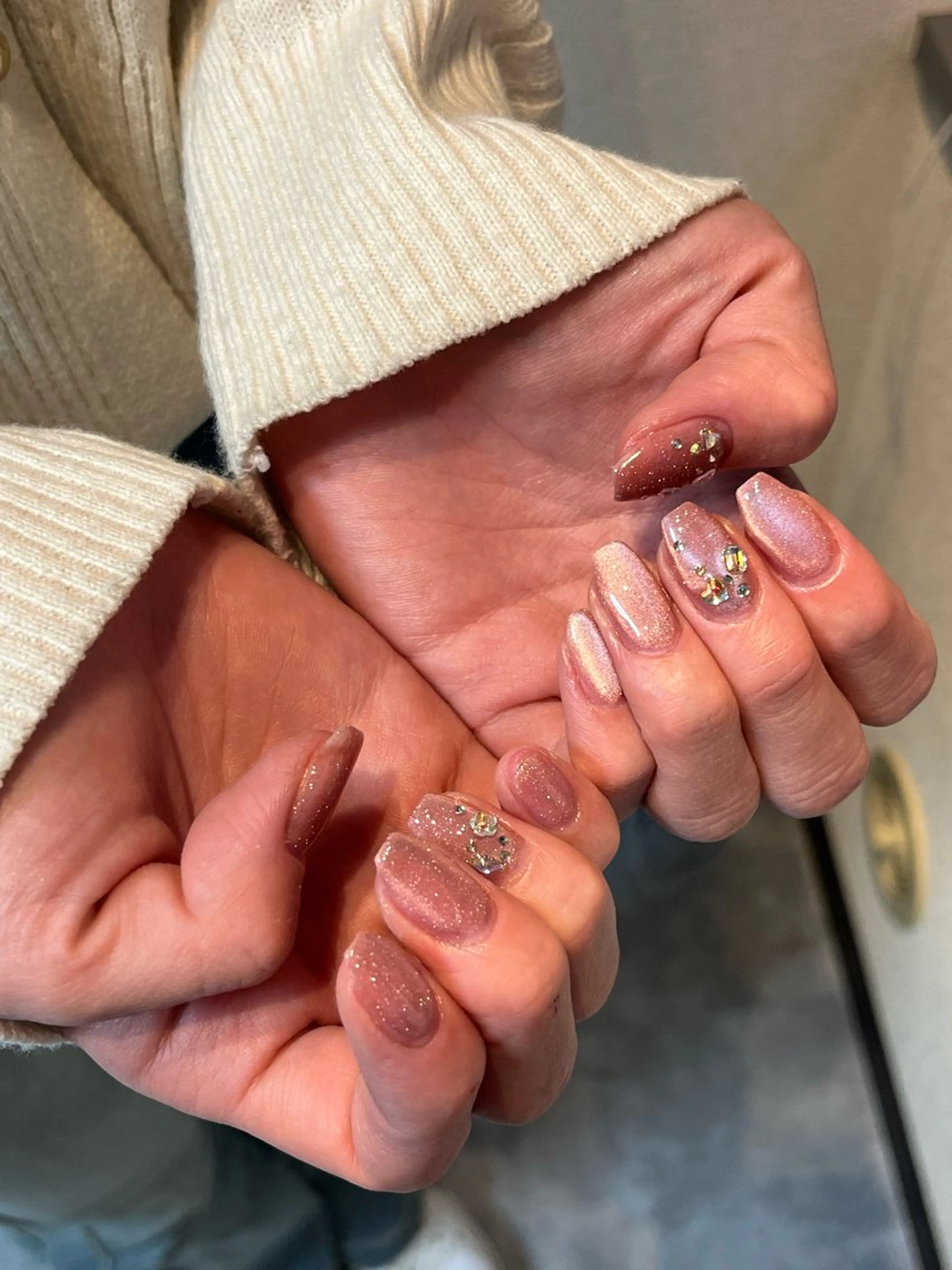 ネイル マグネットネイル ハンドネイル NailByua 武蔵新城徒歩4分のネイルデザイン