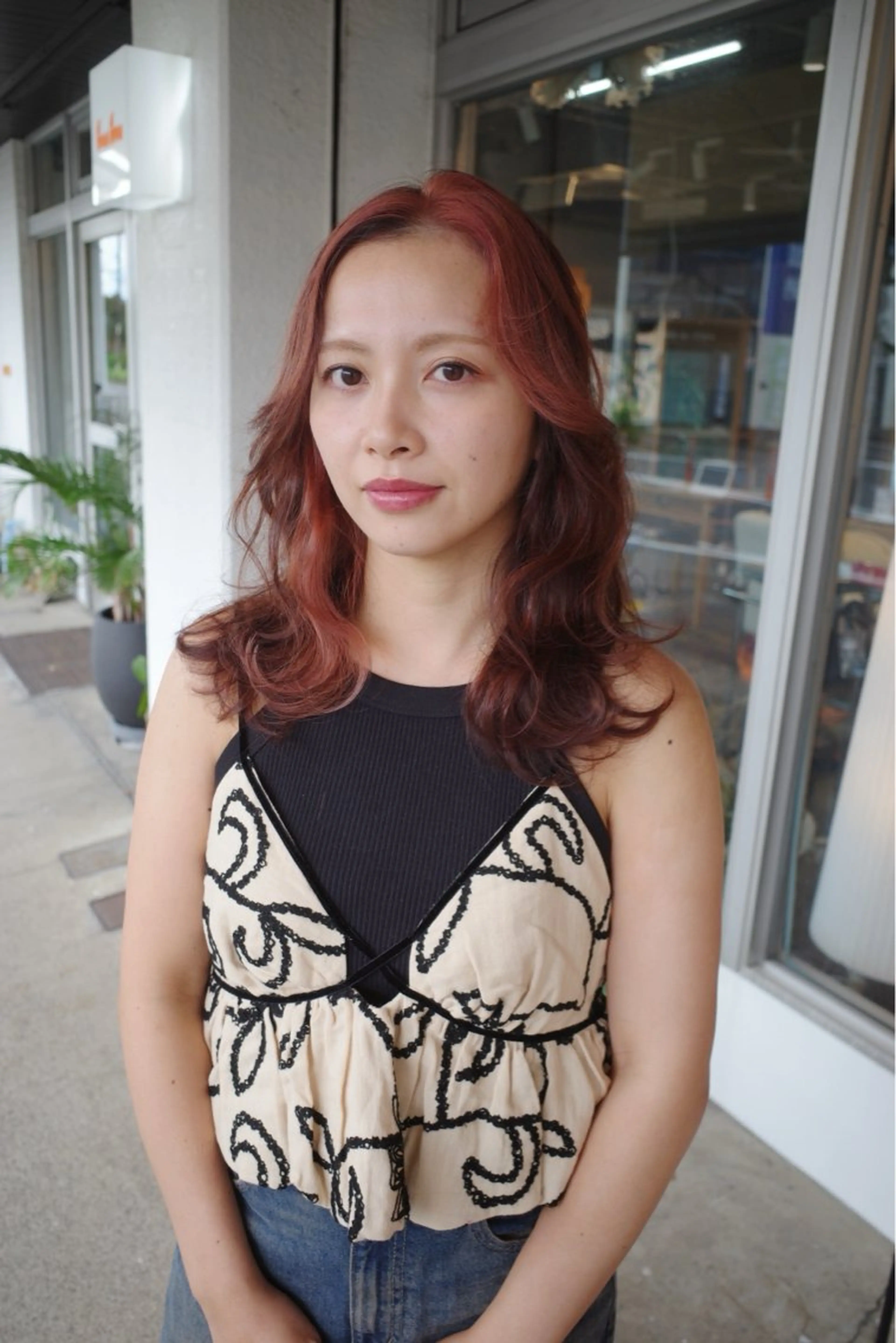 ロング カラー ベージュカラー デザインカラー ピンクカラー ピンクベージュ 安藤 結花のヘアスタイル