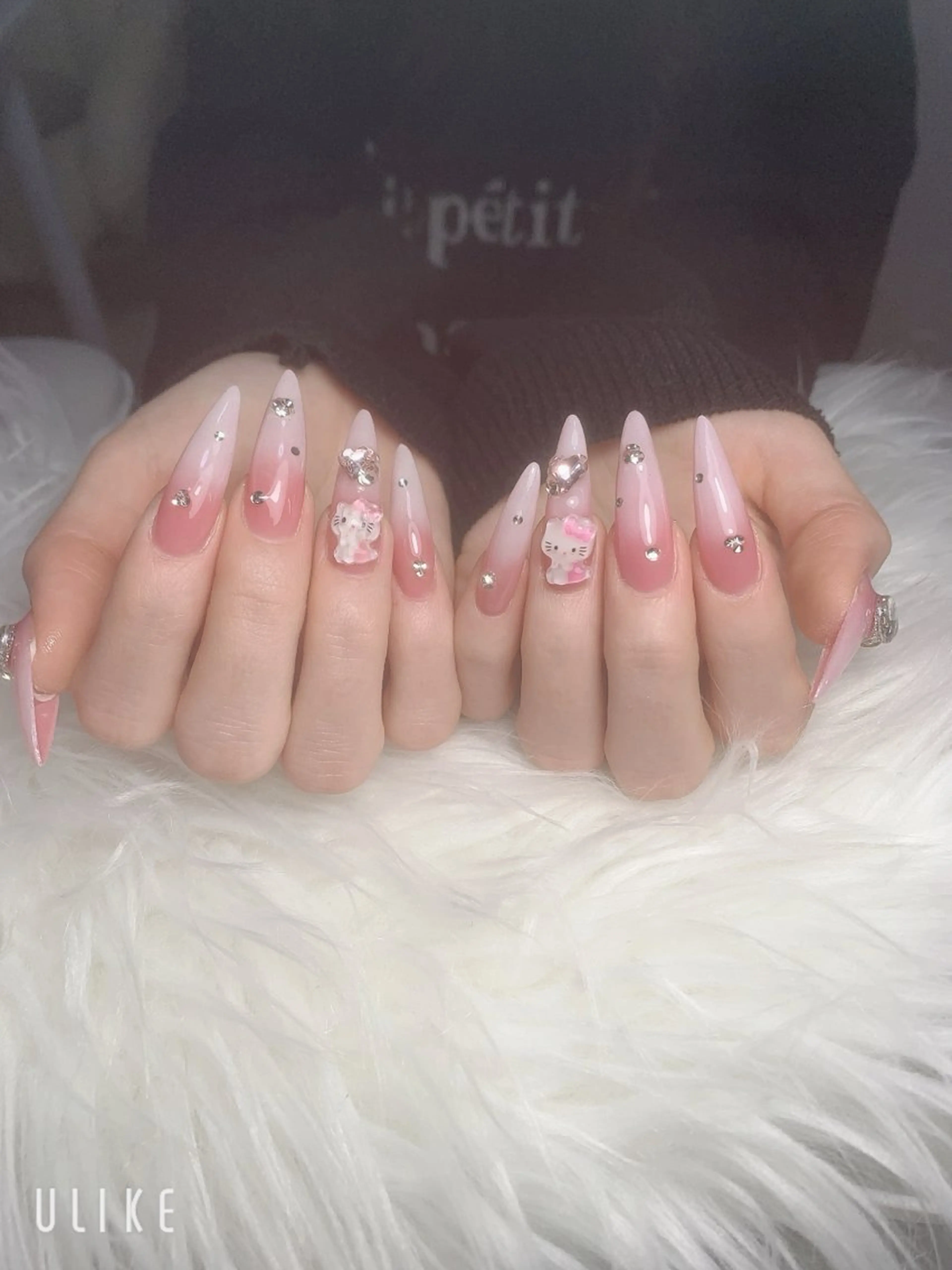 ネイル ハンドネイル T. Leeのネイルデザイン