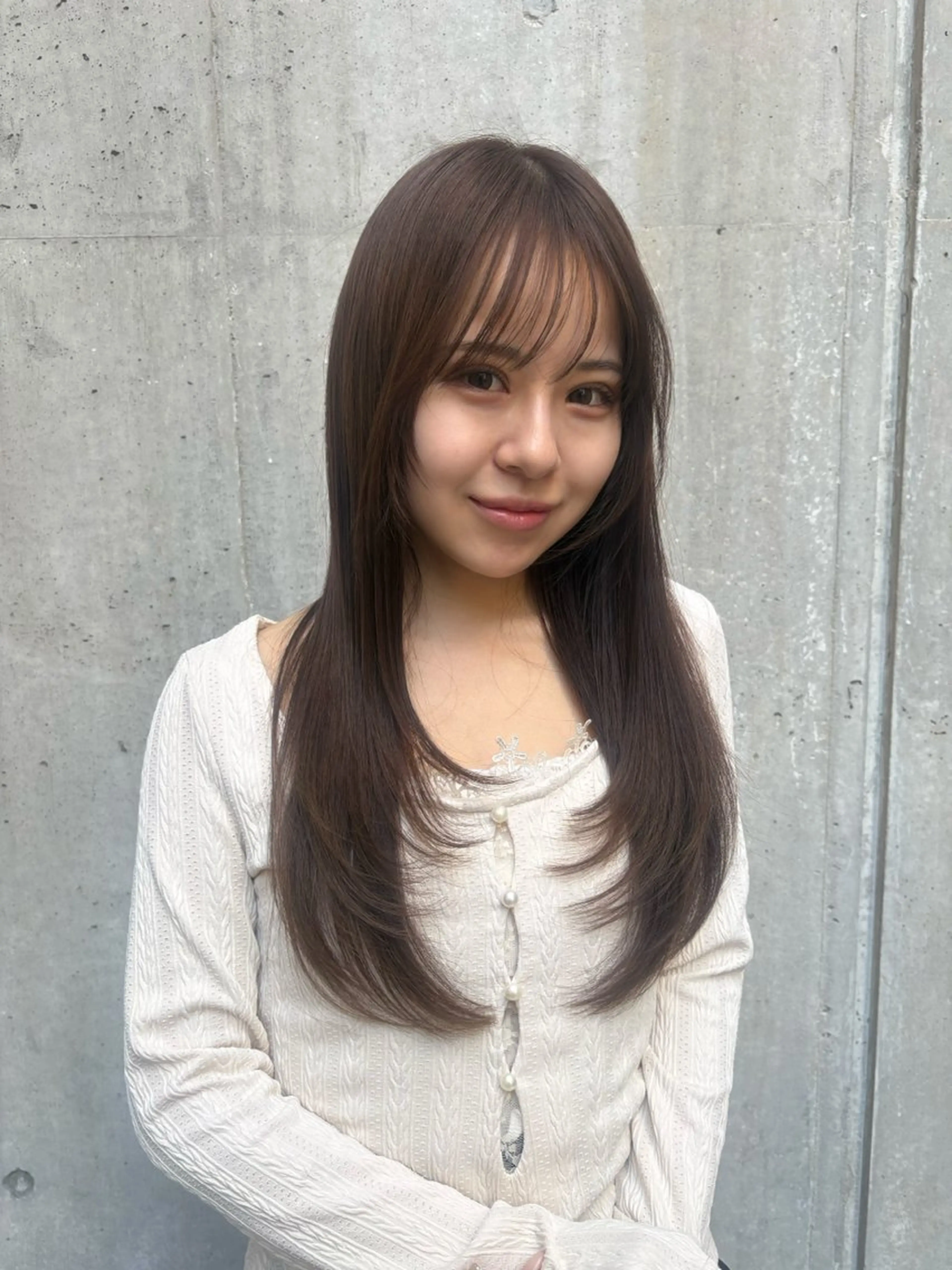 ロング 金山/森心乃 カット ブリーチモデル募集中のヘアスタイル