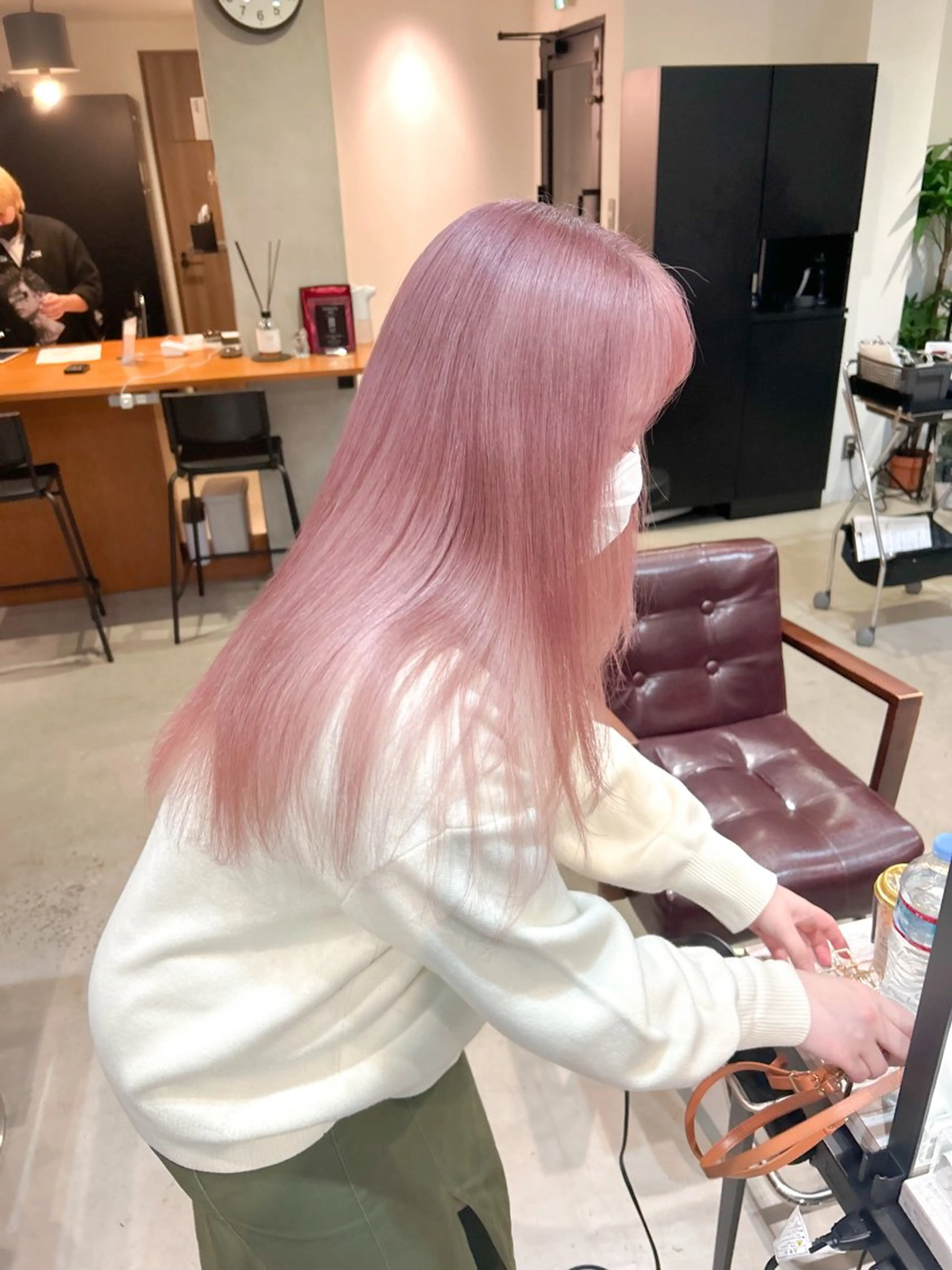 ロング カラー カット ヘアカラー トリートメント youres hair 新宿3丁目店所属・🍫ハイトーン✖︎ 髪質改善🍫柴田のヘアスタイル