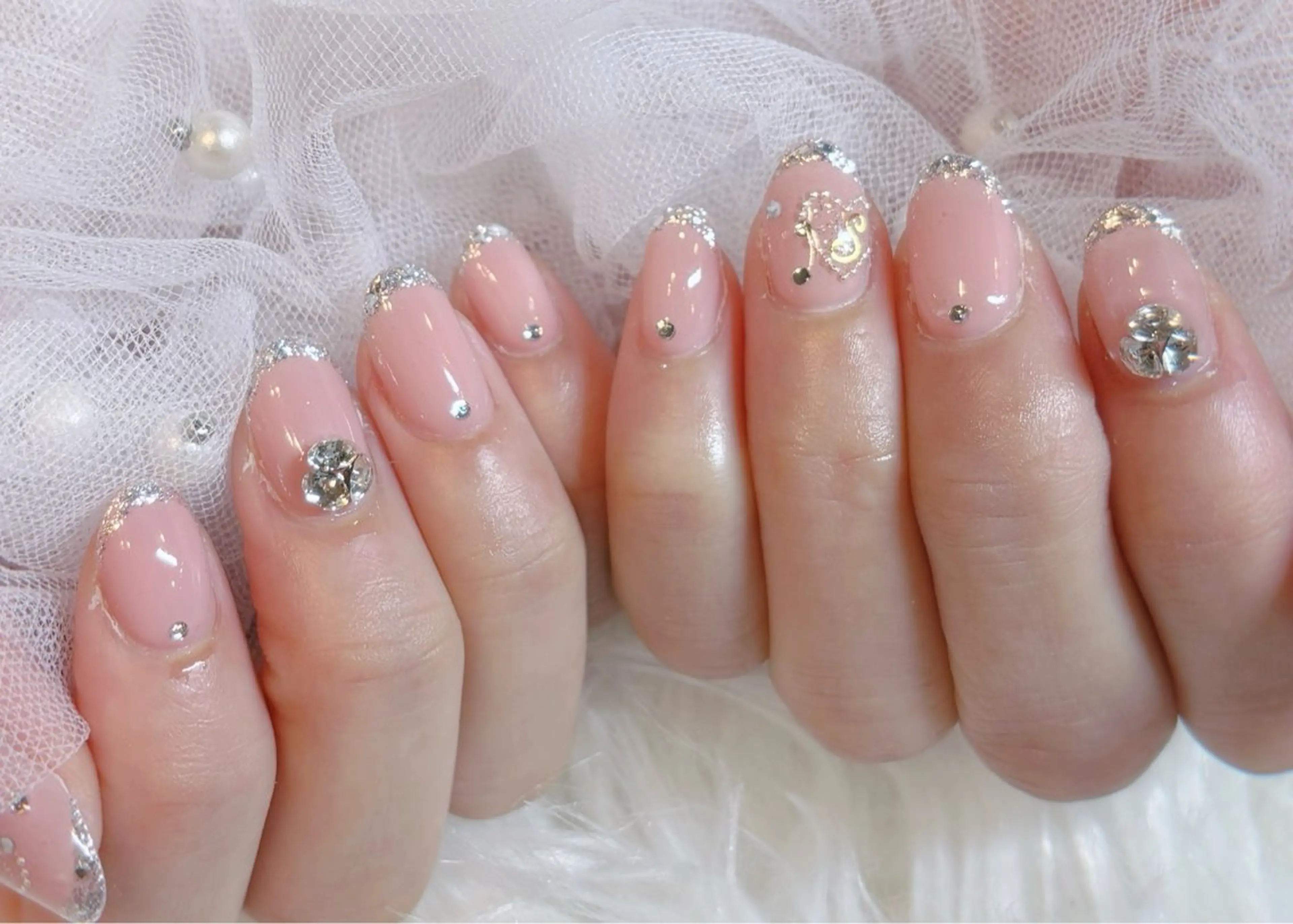 ネイル ハンドネイル le'a-レア-【ア イ×ネイル×眉】のネイルデザイン