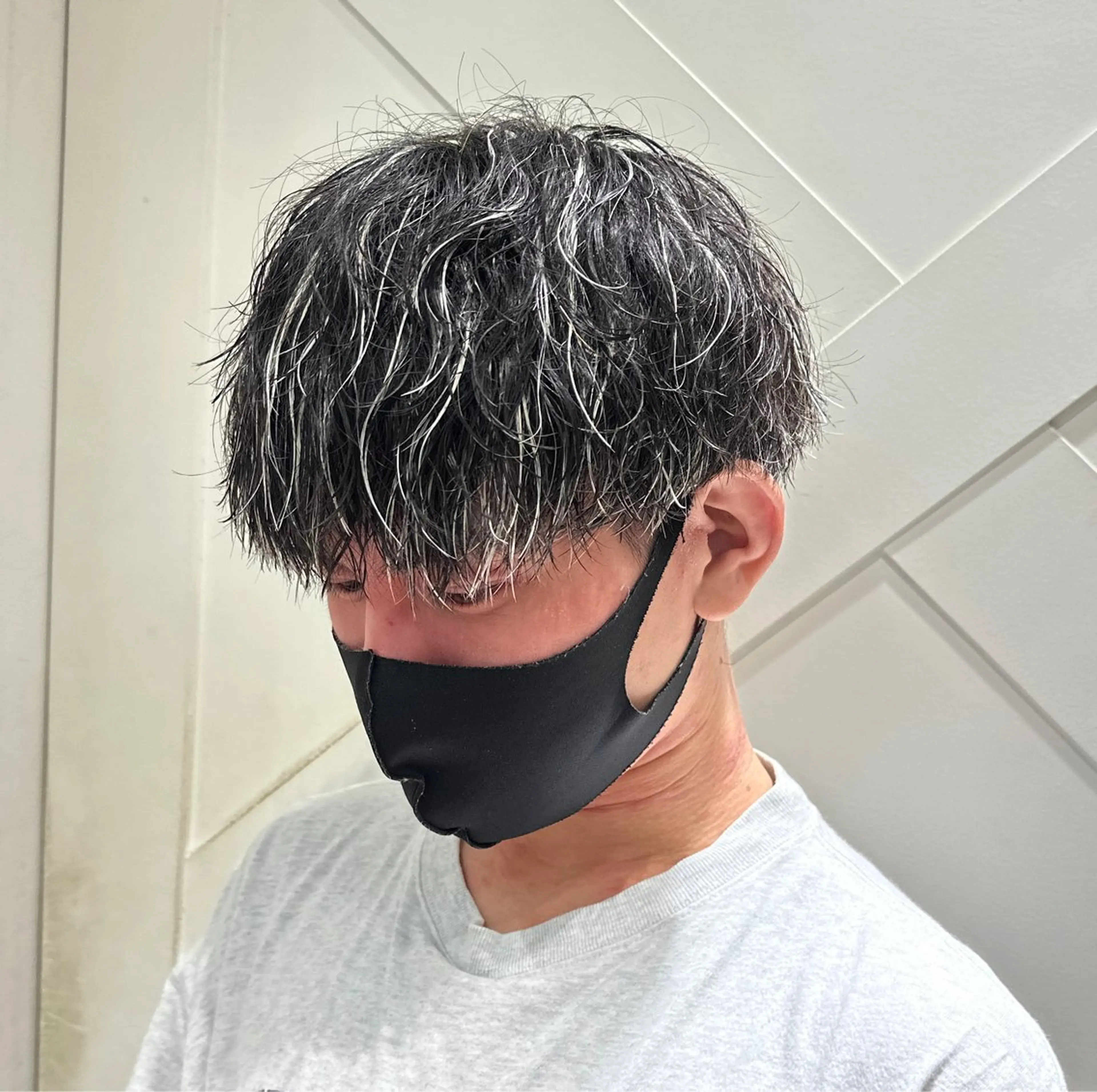 メンズ カット トリートメント 🎖️似合わせメンズ パーマ🎖️カネキのヘアスタイル