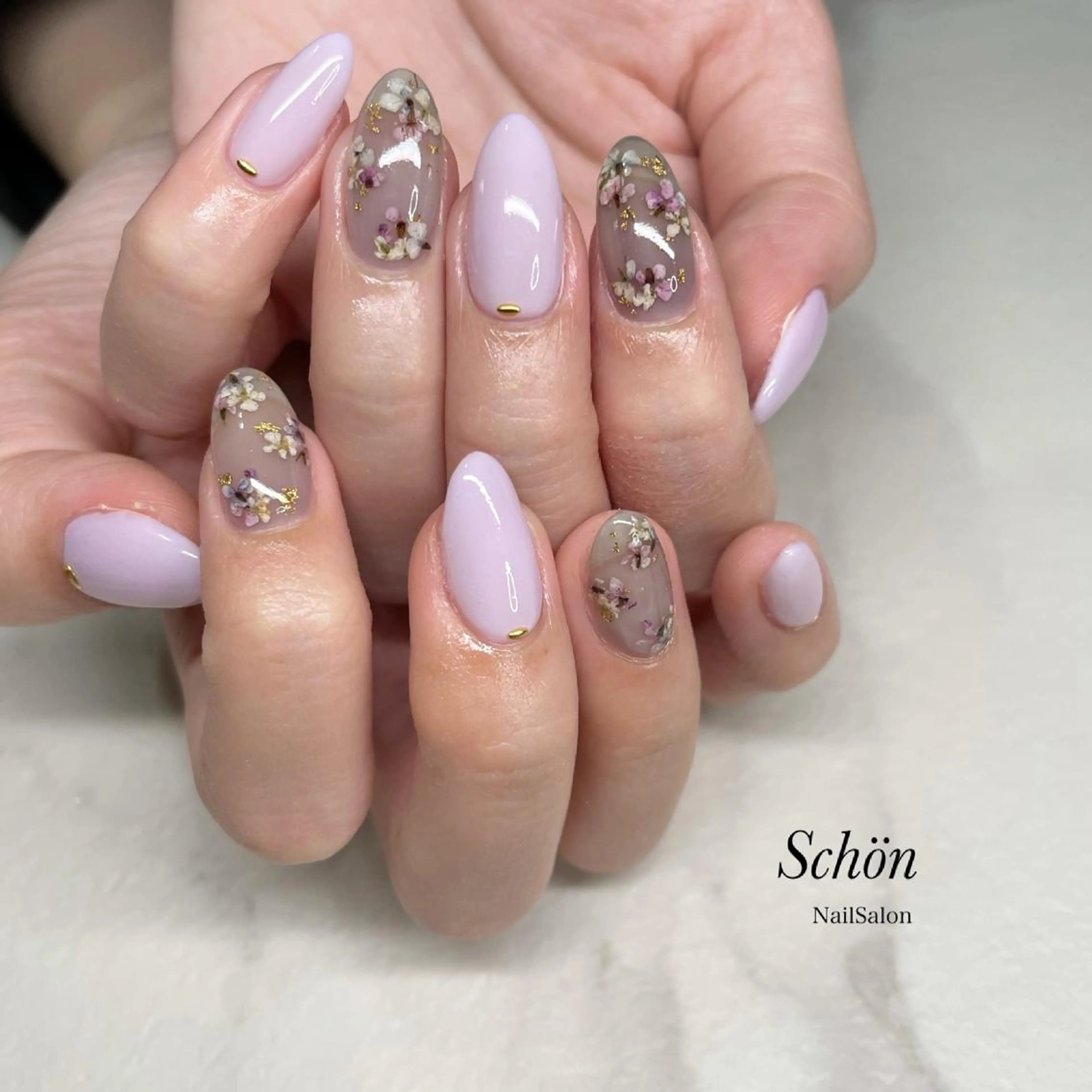ネイル ストーンネイル ハンドネイル Schön NailSalon所属・Schön NailSalonのネイルデザイン
