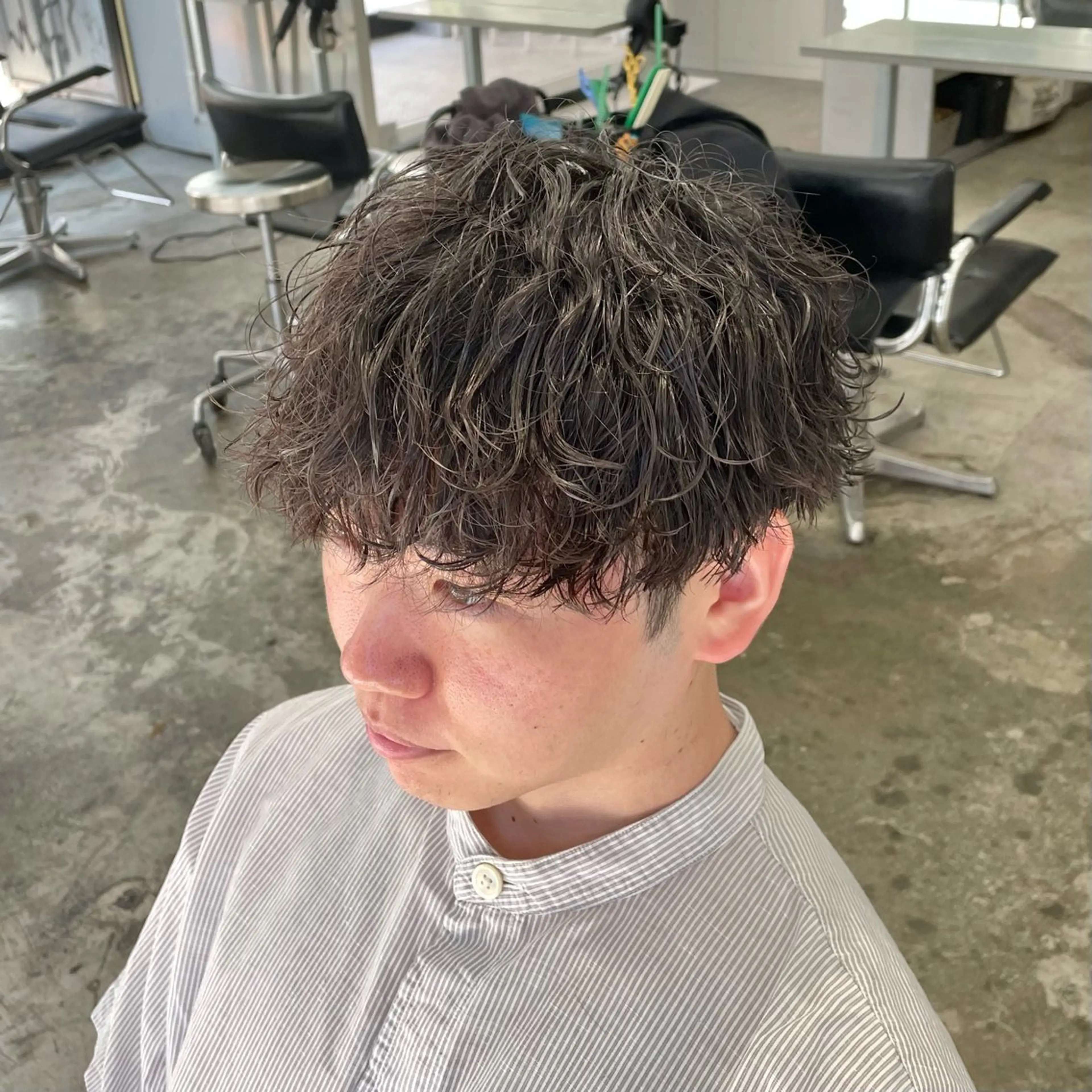 ショート パーマ メンズ 波巻きパーマ カット パーマ メンズ特化美容師/ 藤戸 椋のヘアスタイル