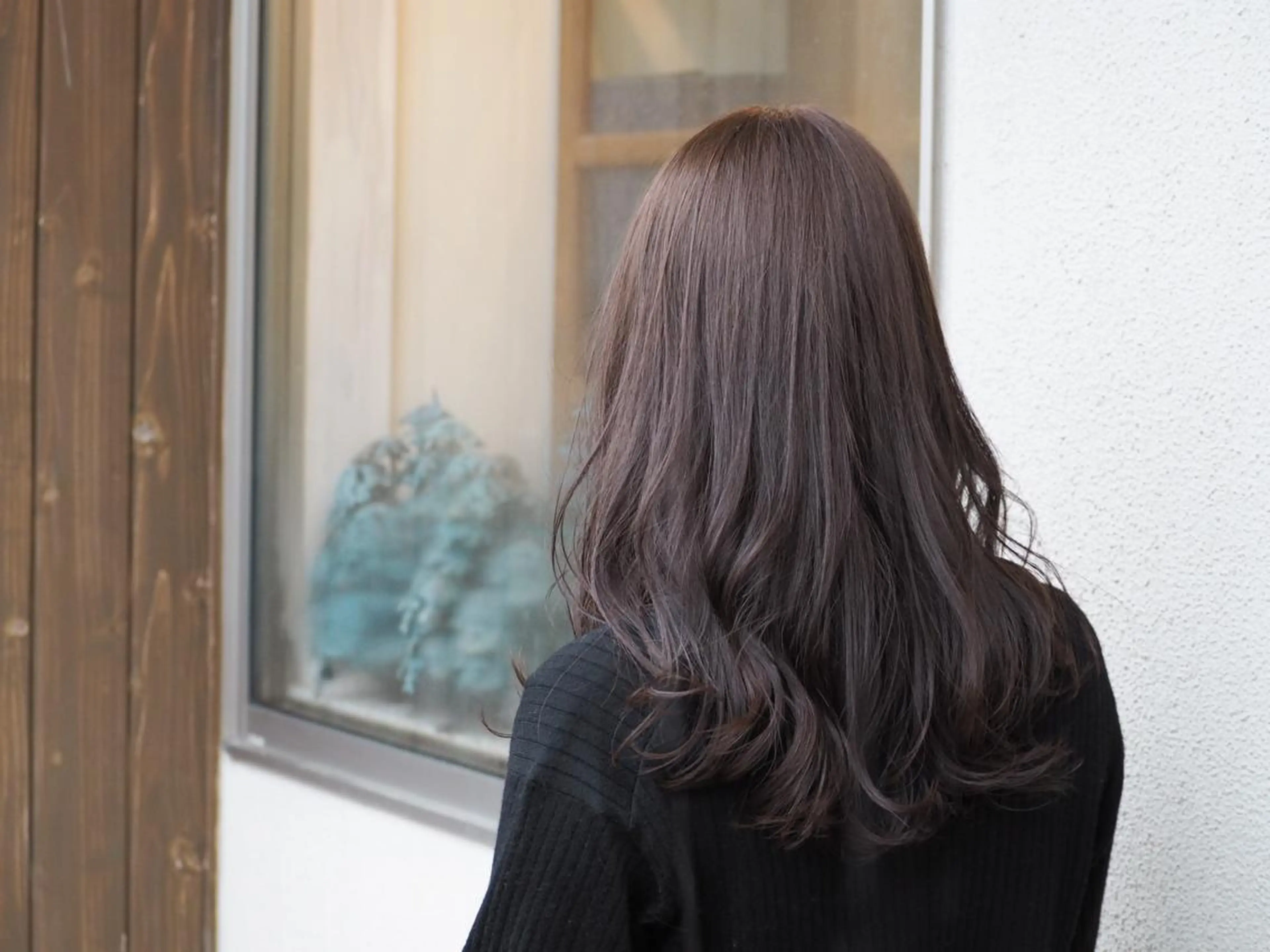 ロング カラー ヘアアレンジ グレージュ カーキグレージュ ラベンダーカラー holm hair所属・酒井 透のヘアスタイル