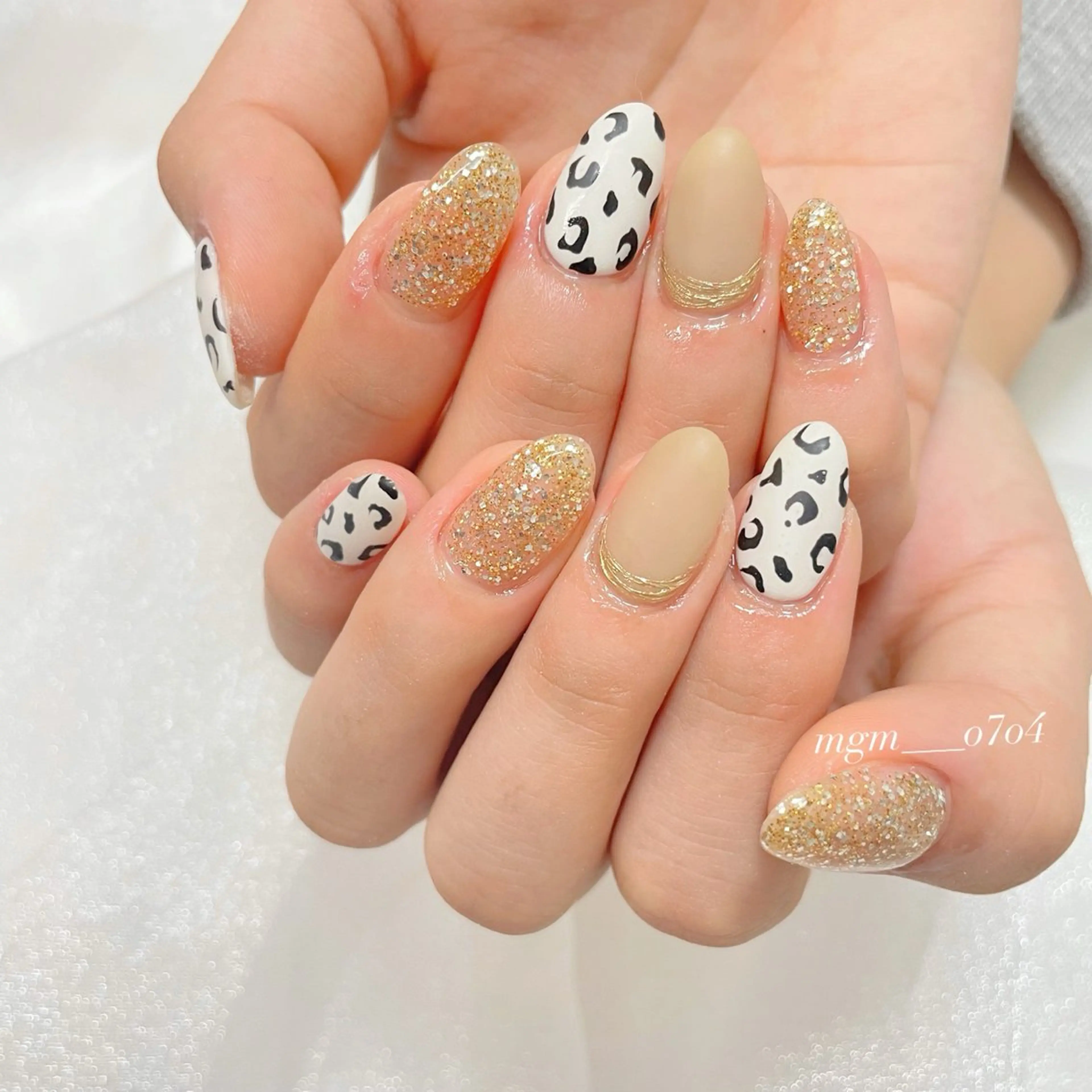 ネイル ハンドネイル ハンドケア MoON...❤︎ MeGuのネイルデザイン