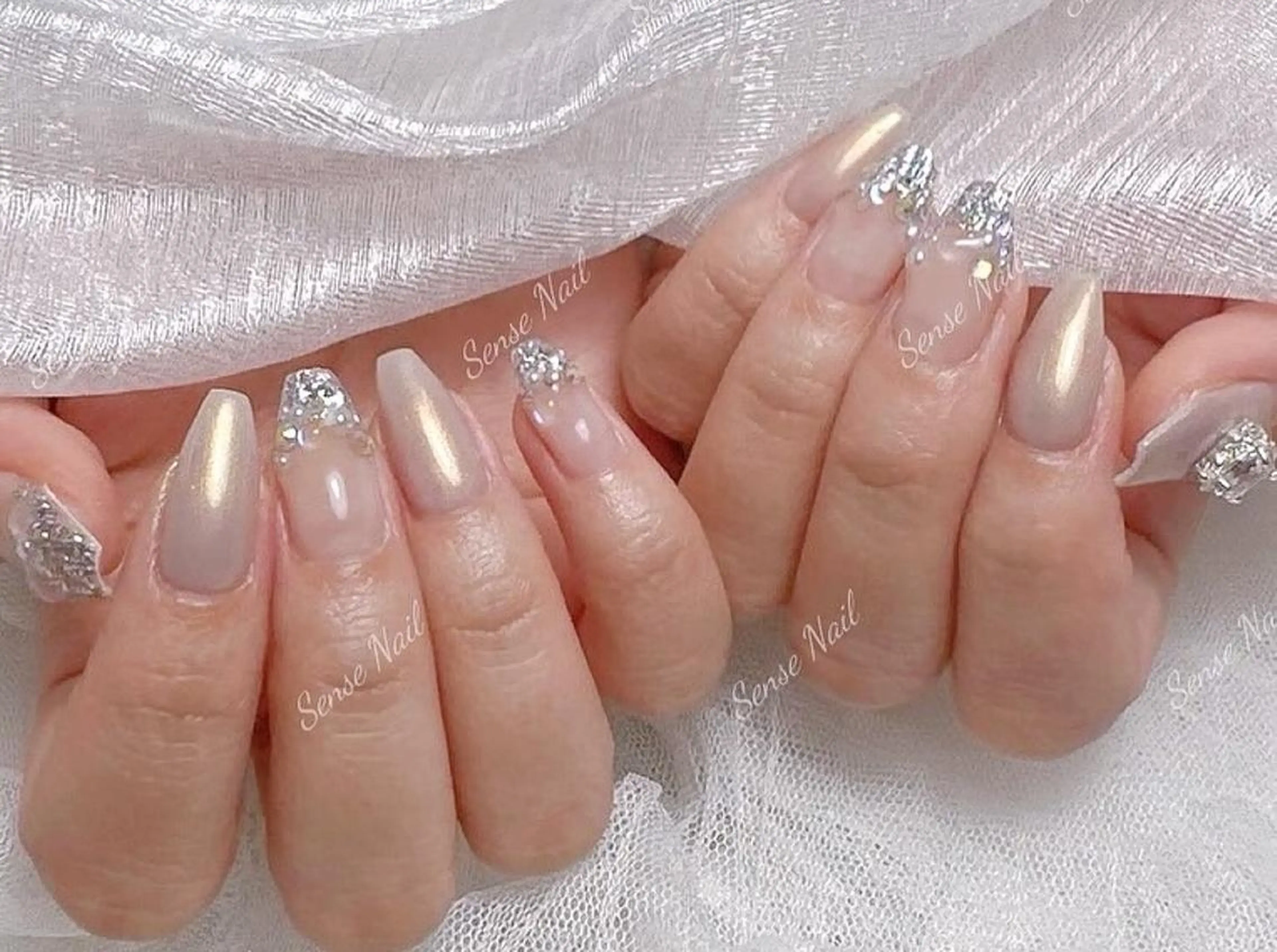 ネイル ハンドネイル ハンドケア Queening 🦋のネイルデザイン