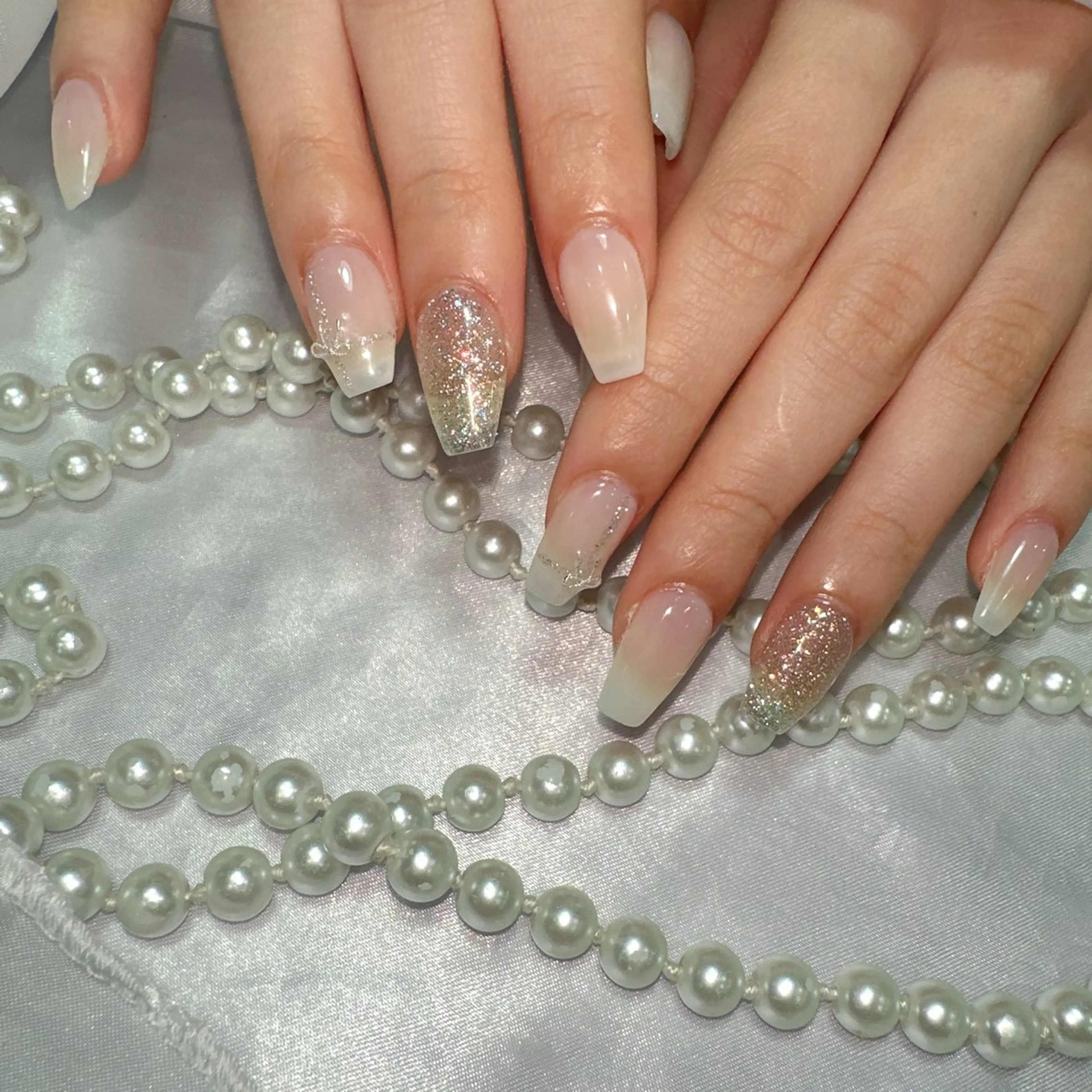 ネイル アートネイル フラッシュネイル フレンチネイル ジェルネイル ガラスフレンチ ハンドネイル You&Me Miyuのネイルデザイン