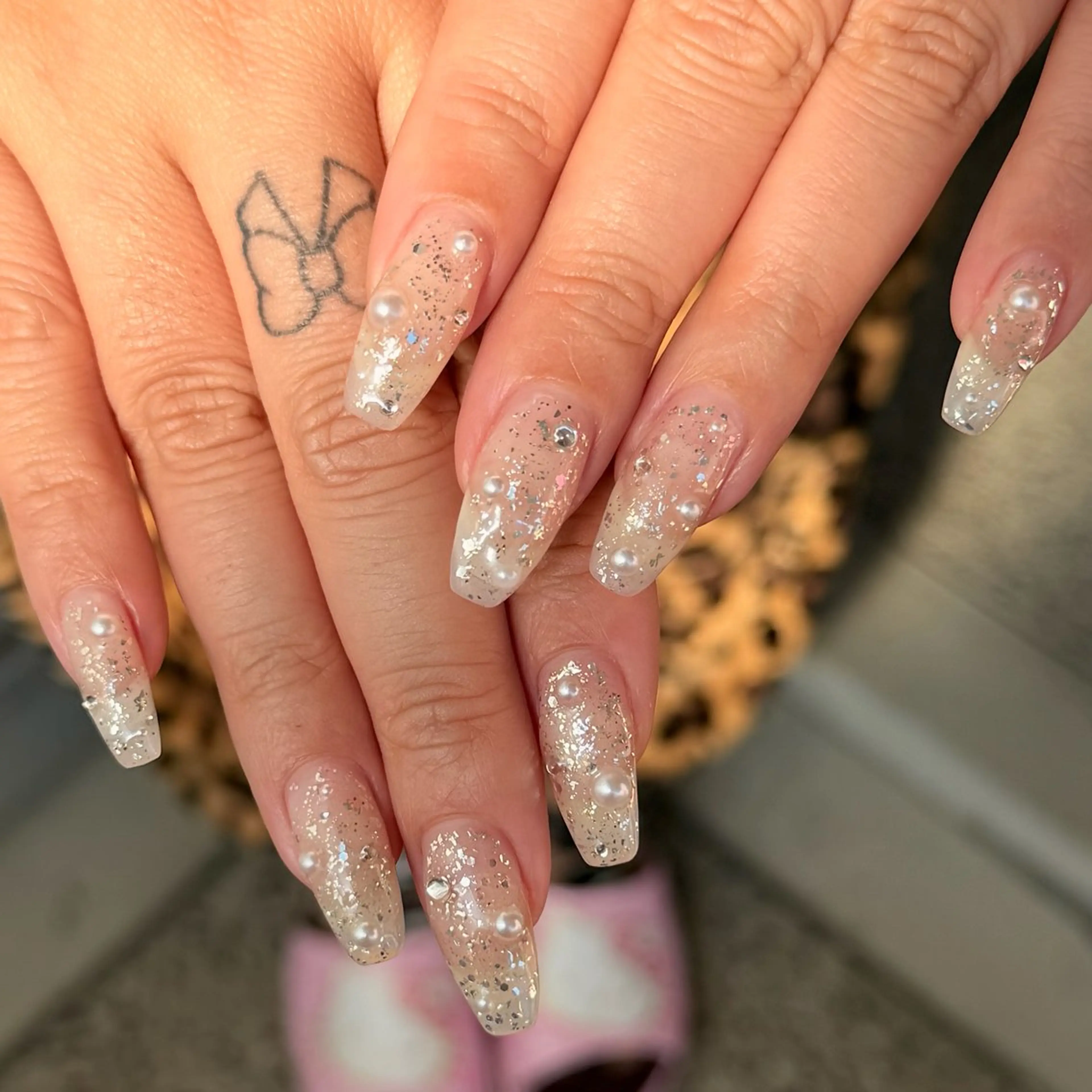 ネイル キラキラネイル シルバー ハンドネイル soleil所属・舞鶴 奈々美のネイルデザイン