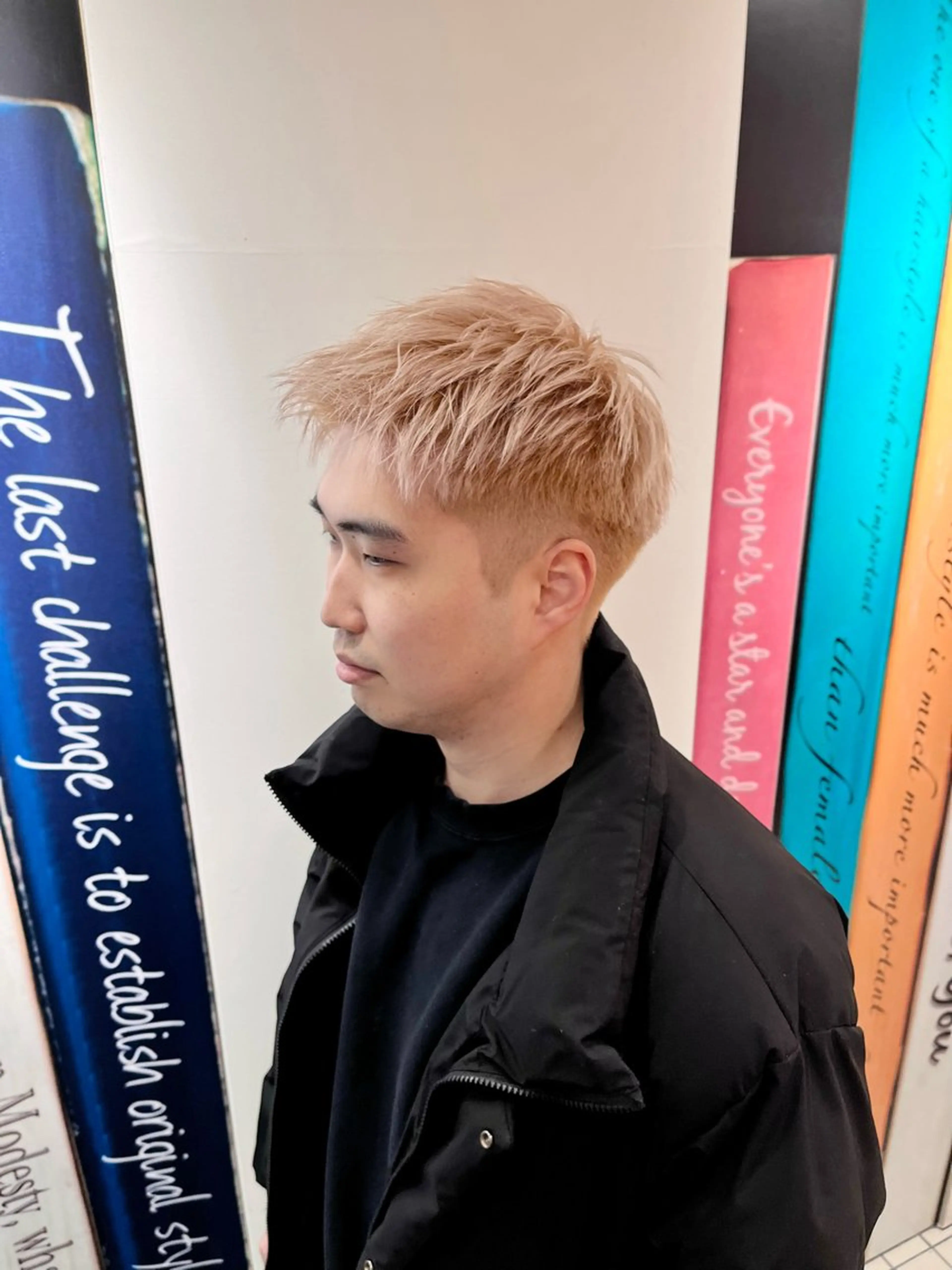 ショート カラー メンズ 橋本 琉磨のヘアスタイル