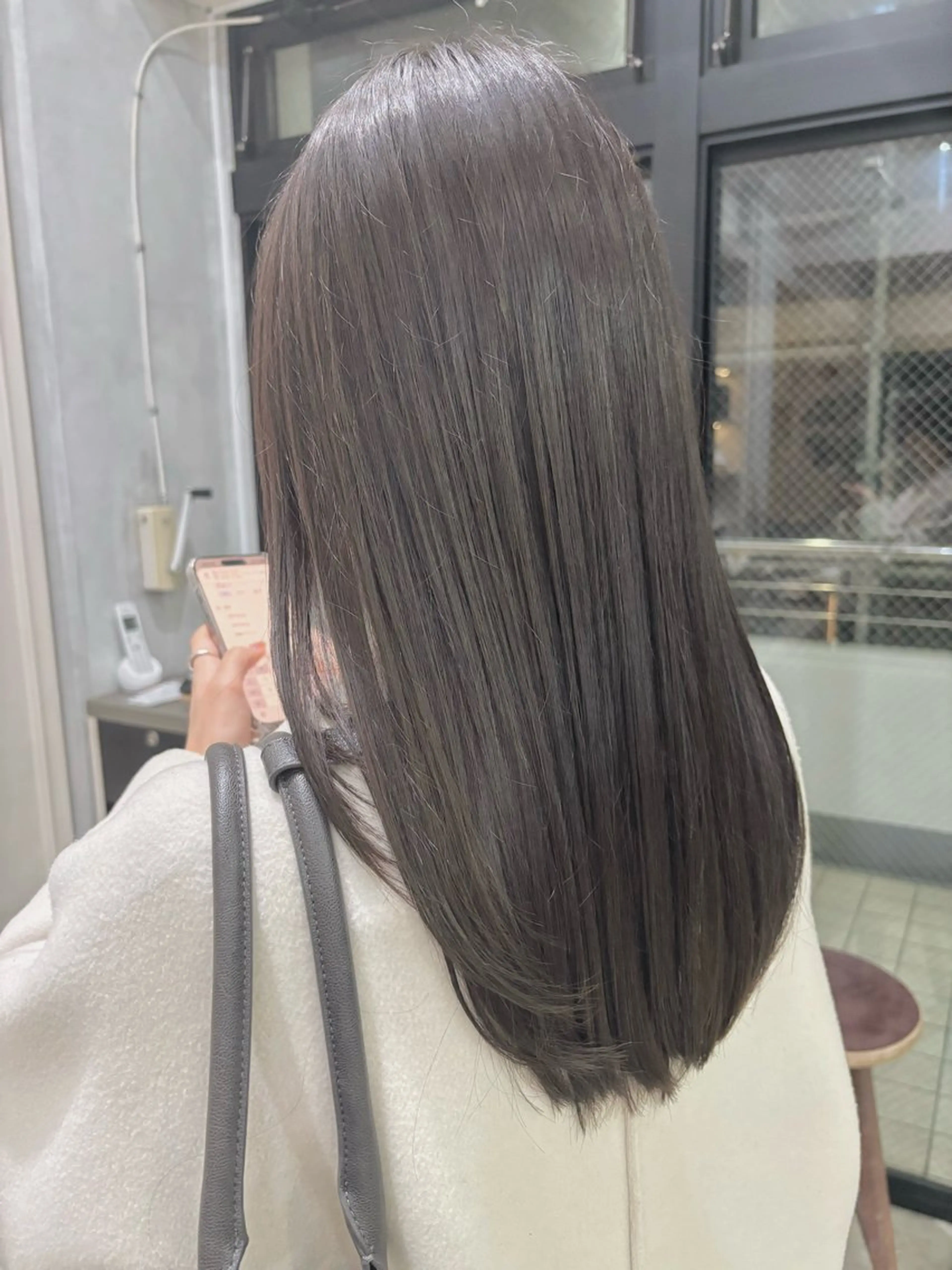 セミロング カラー アッシュ 透明感カラー オレンジ バイオレットカラー ヘアカラー トリートメント 🦖ブリーチなしカラ ー∥RINA🦖のヘアスタイル