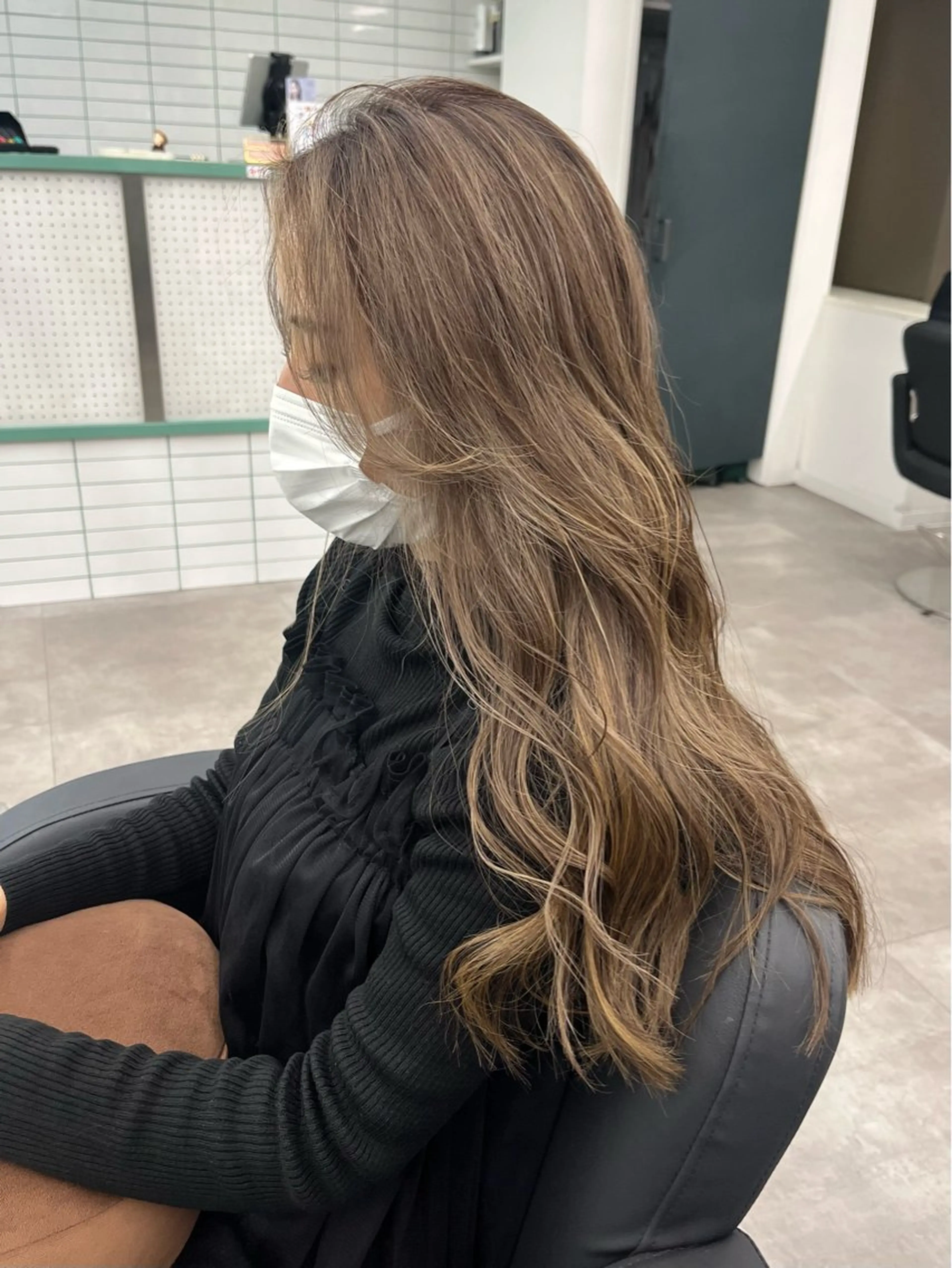 ロング 外国人風カラー カット ヘアカラー トリートメント Ⓜ︎iyu🌊/海外 風ハイライト特化のヘアスタイル