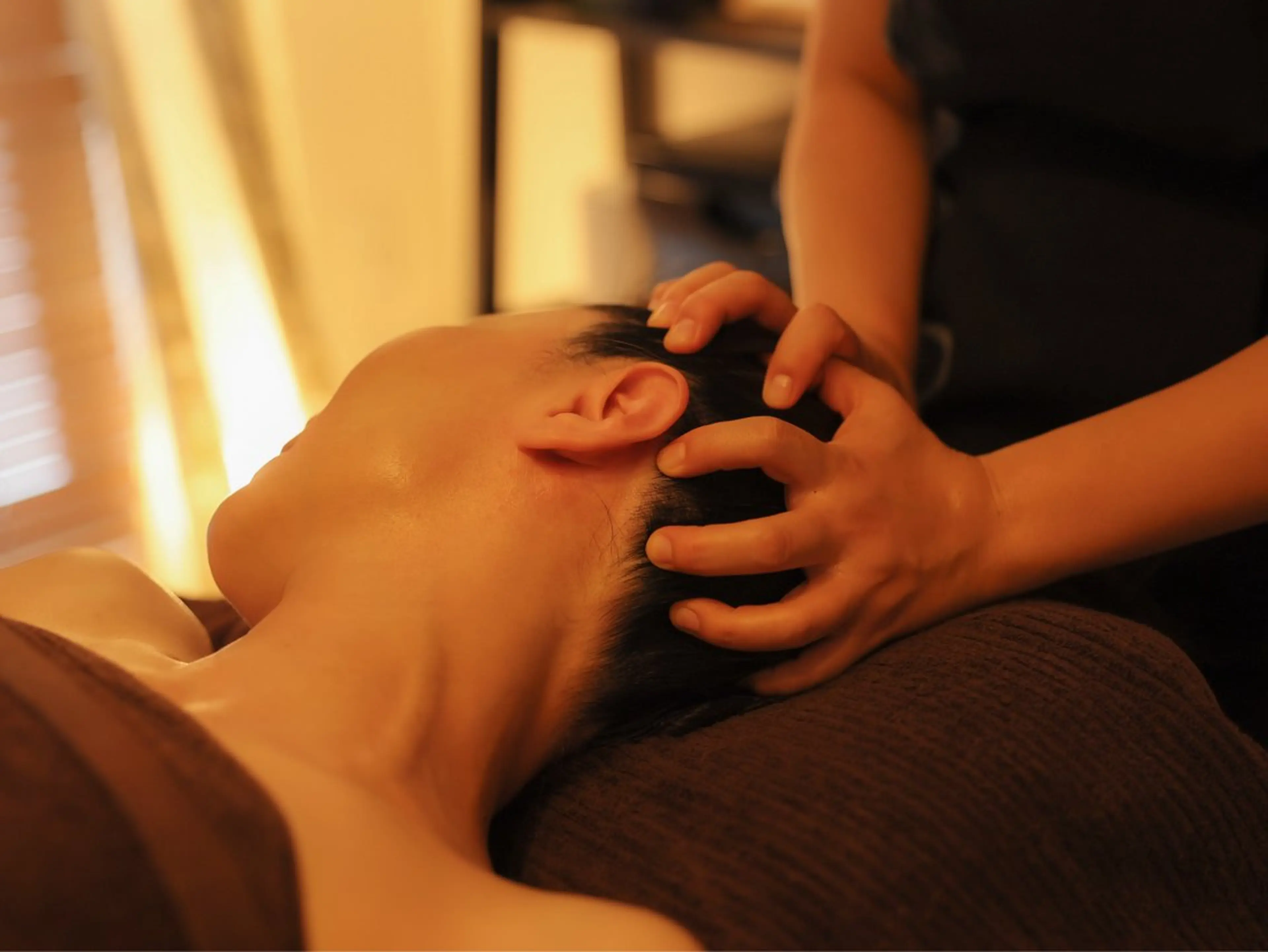 【ストレスケア】極楽頭蓋調整＆全身アロママッサージ120分¥18,000→¥14,800の写真