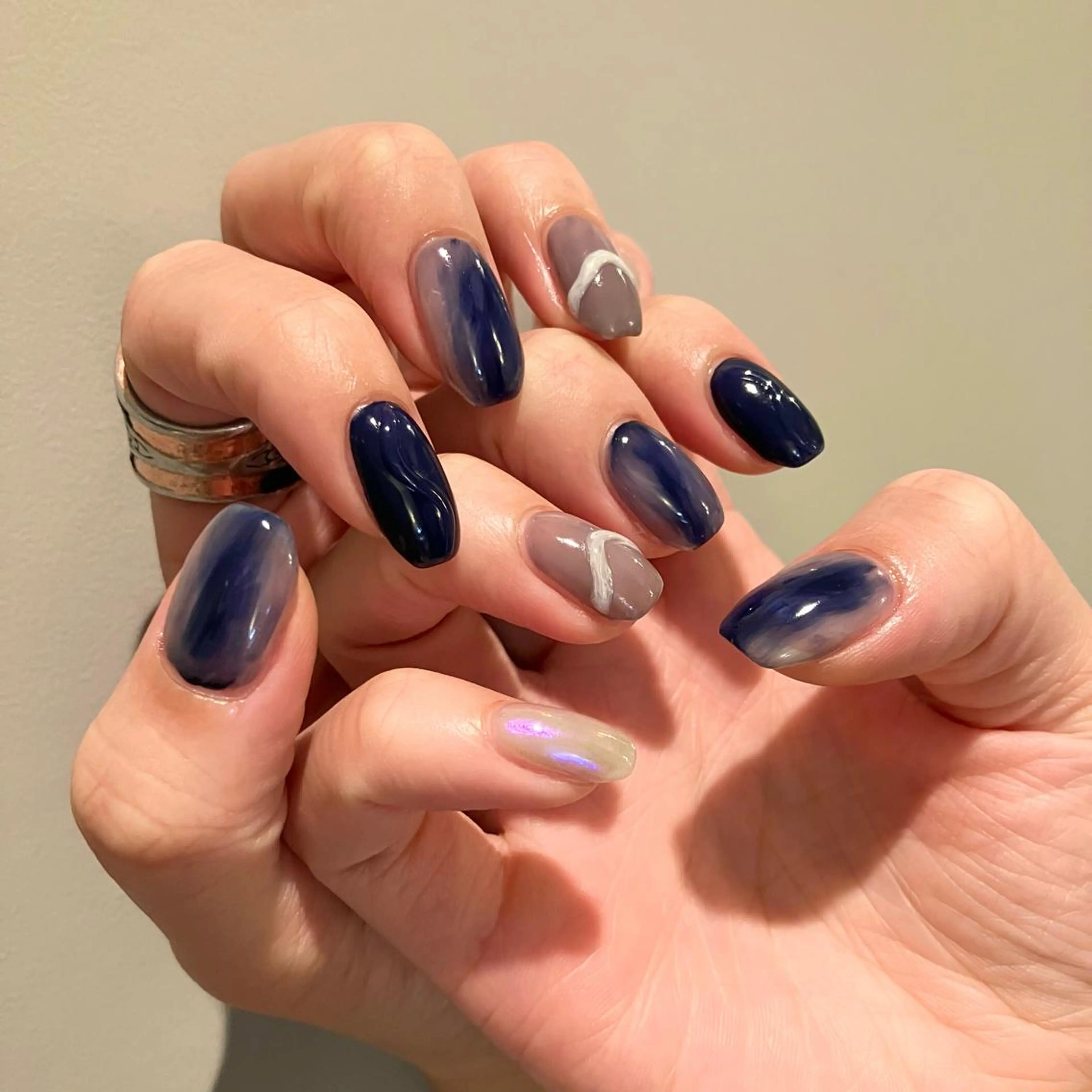 ネイル ハンドネイル ウシク ミユキのネイルデザイン