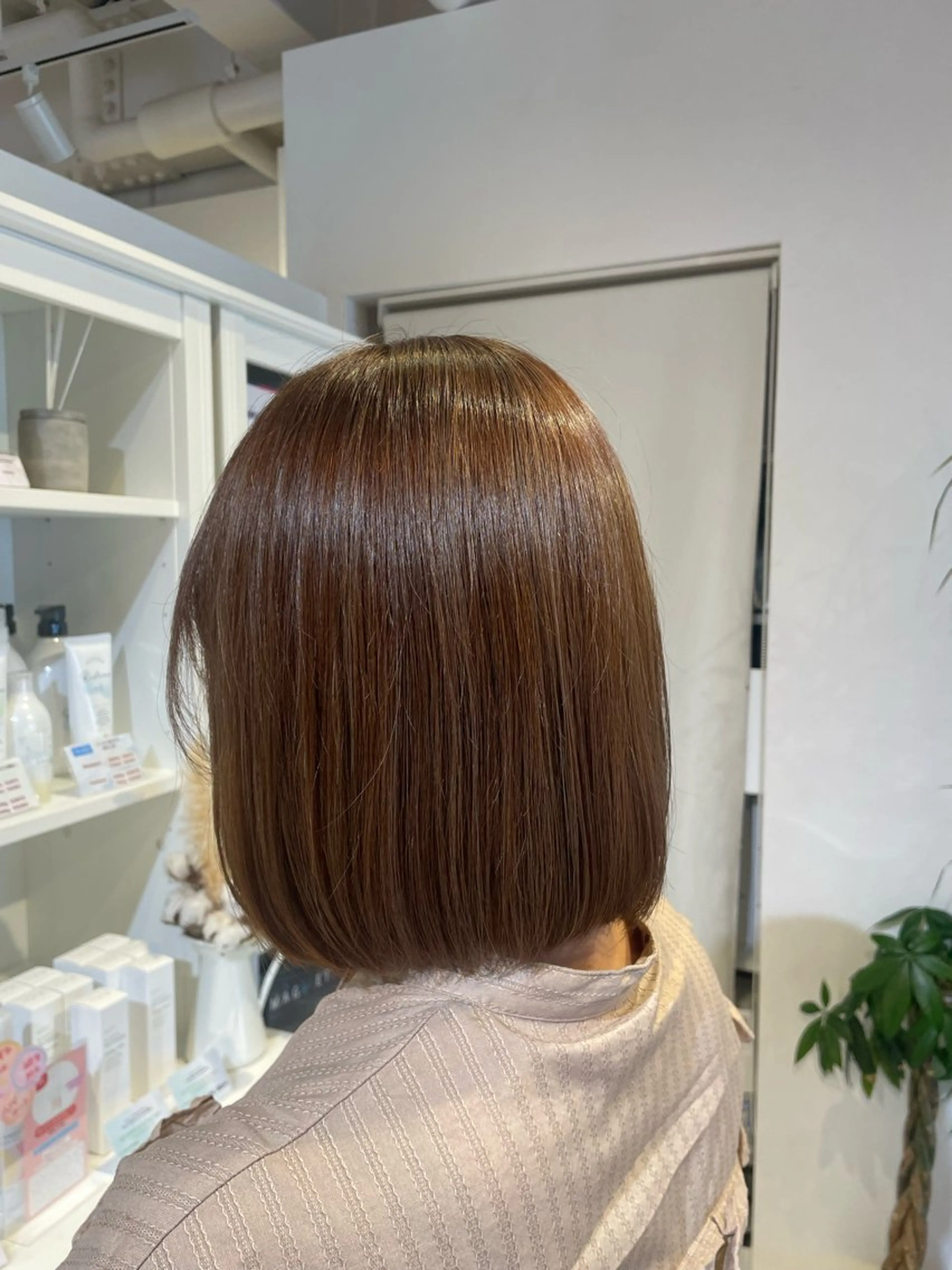 ミディアム カラー イルミナカラー ヘアカラー 和田 真依のヘアスタイル