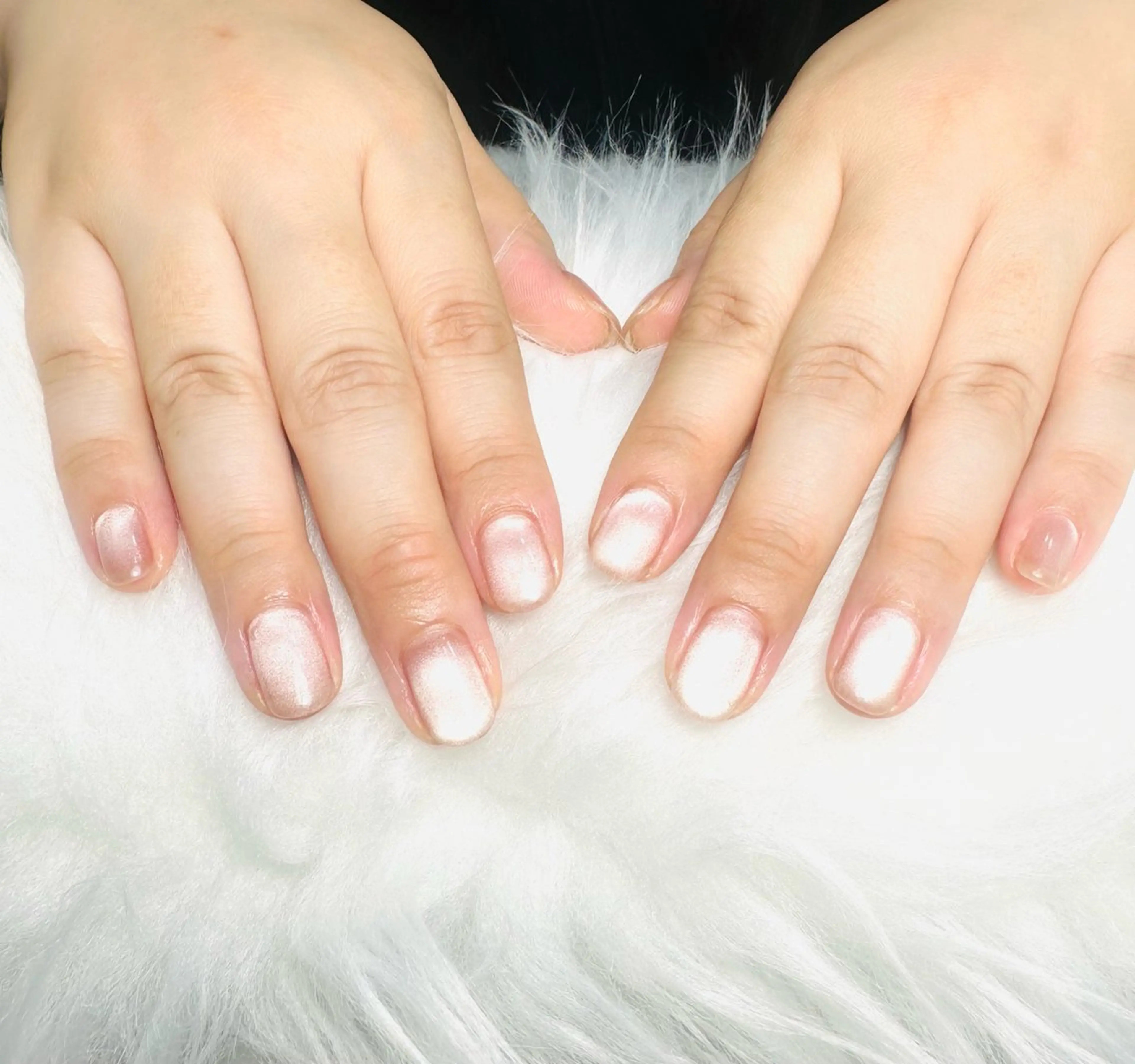 ショート lumière saintenailのネイルデザイン