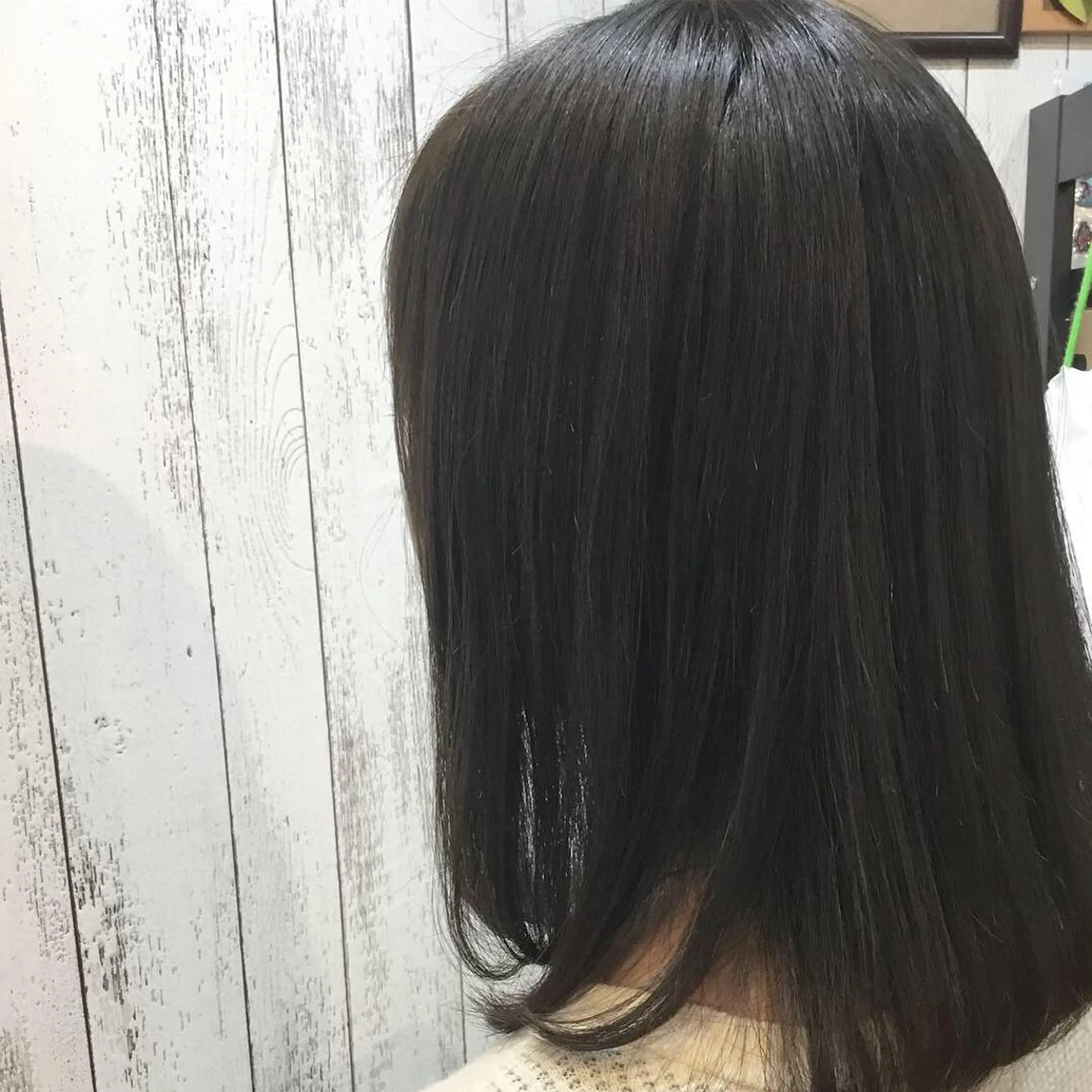 ミディアム カラー パーマ 金崎 新吾のヘアスタイル