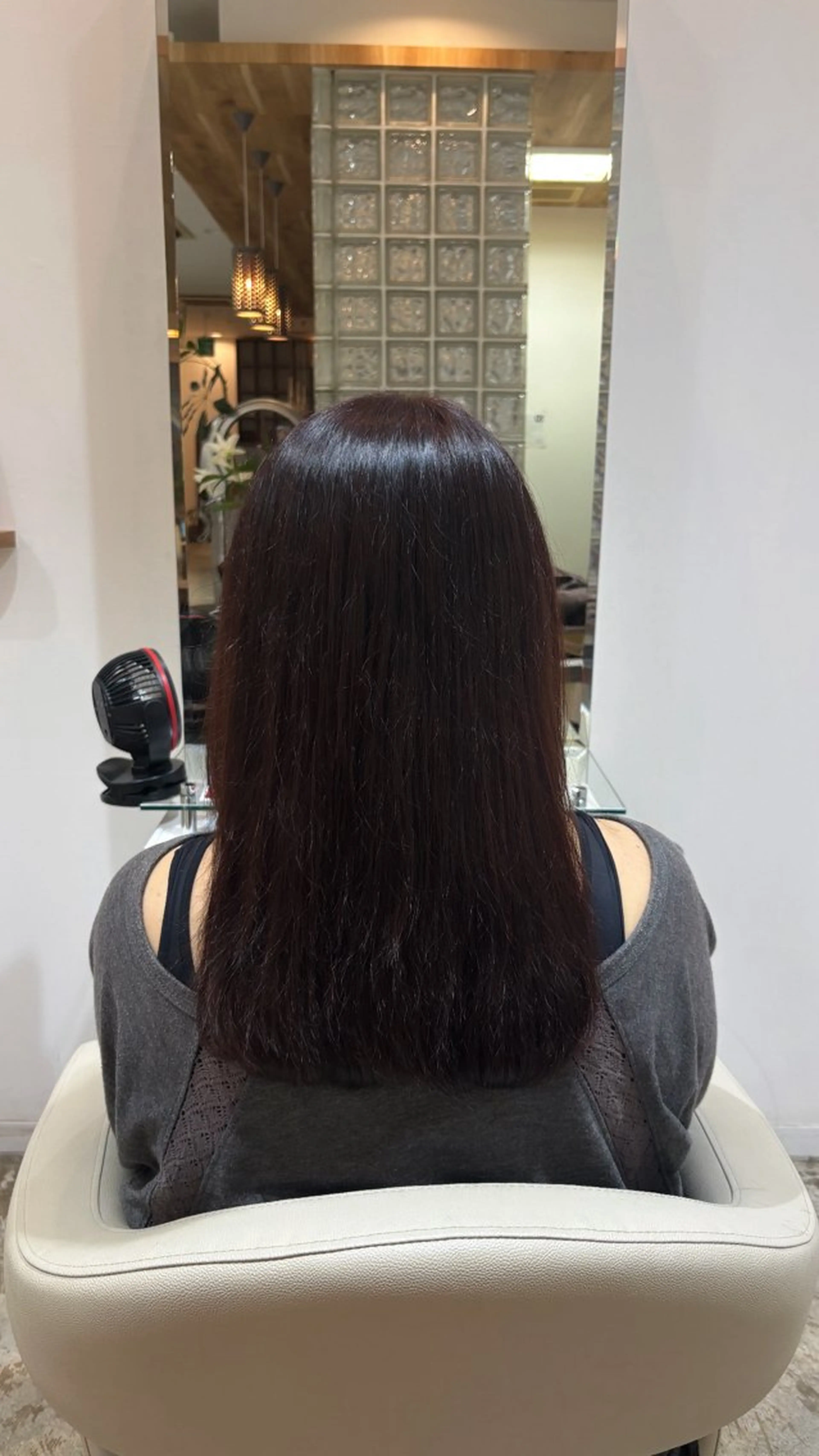 ロング 顔周りカット レイヤーカット SOMEDAY Lx所属・佐藤 優里のヘアスタイル