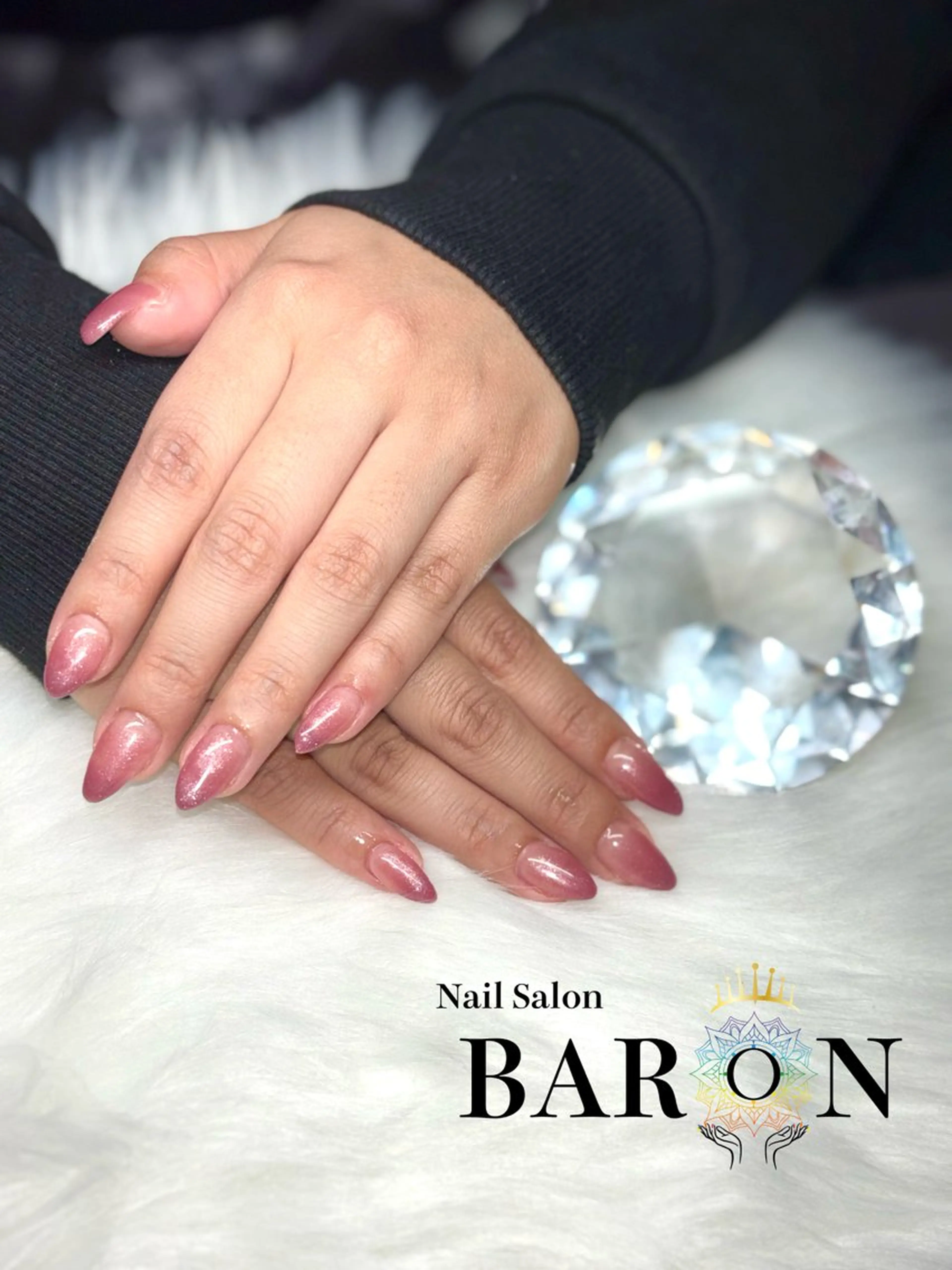 ネイル ラメ(グリッター) ピンク 赤色 春ネイル ハンドネイル ♛︎BARON♛︎ MASHIROのネイルデザイン