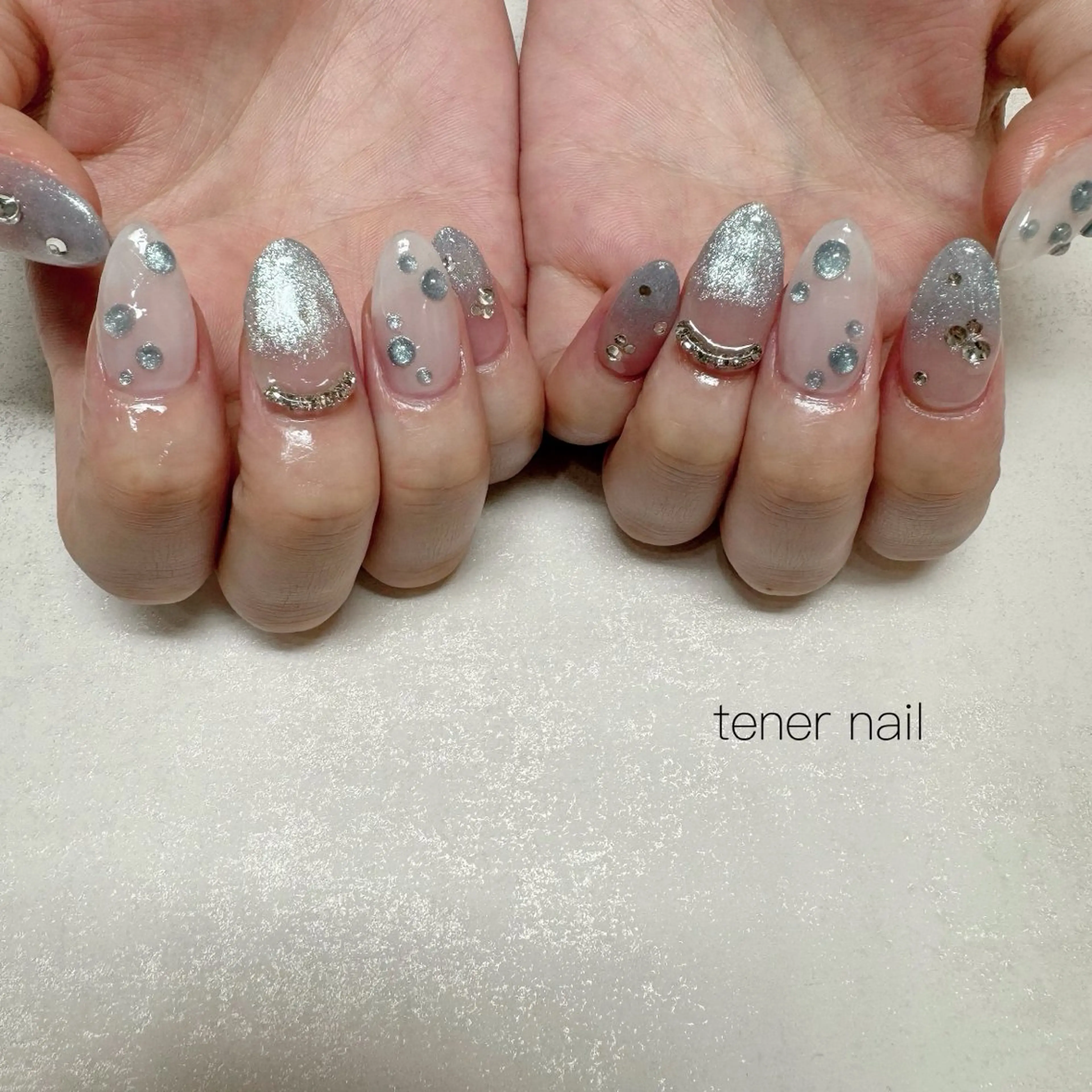ネイル グラデーション マグネットネイル ハンドネイル tener  nail  テネルネイル所属・テネルネイル tener nailのネイルデザイン