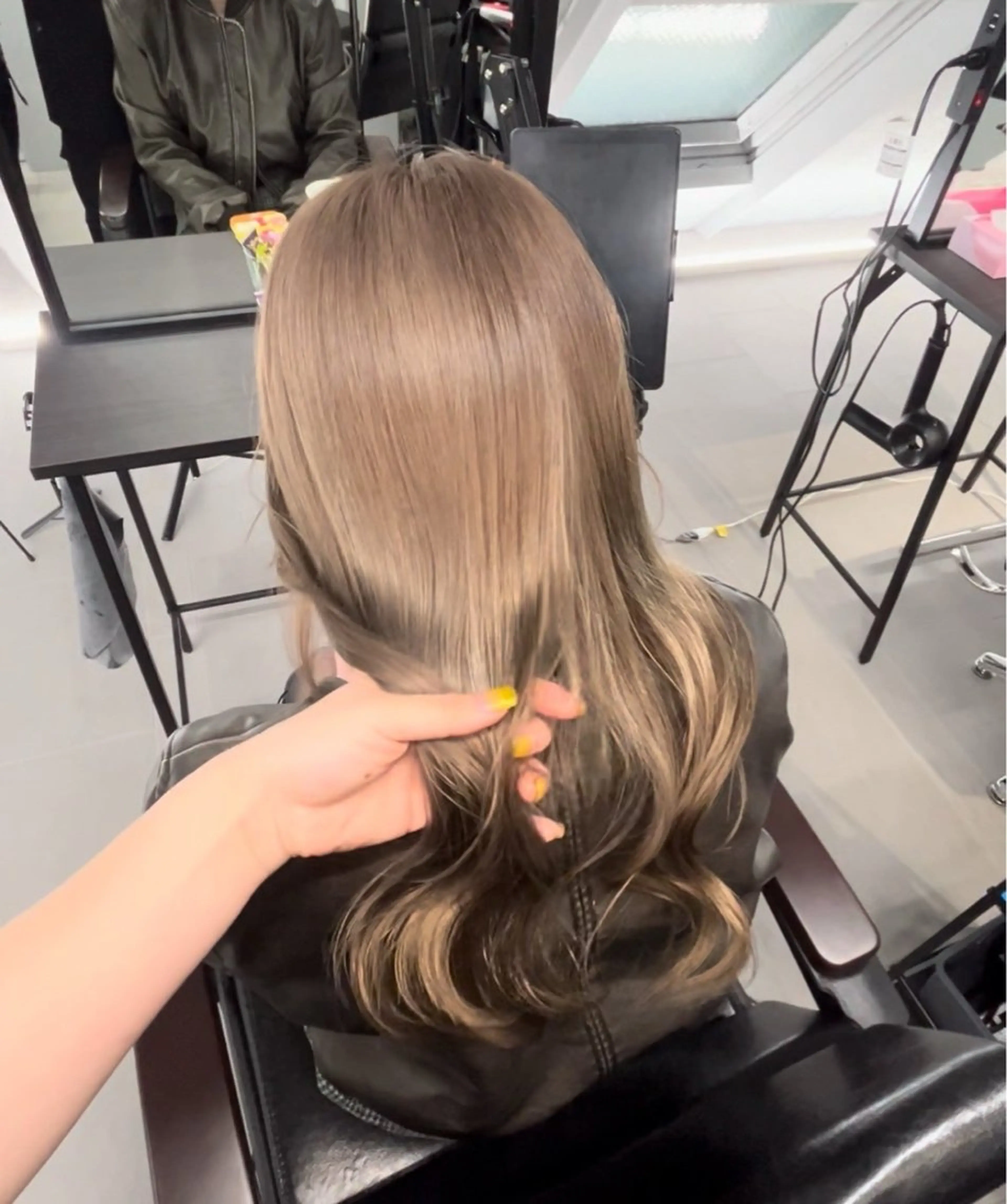 ロング RIN 中明度韓国ヘアのヘアスタイル