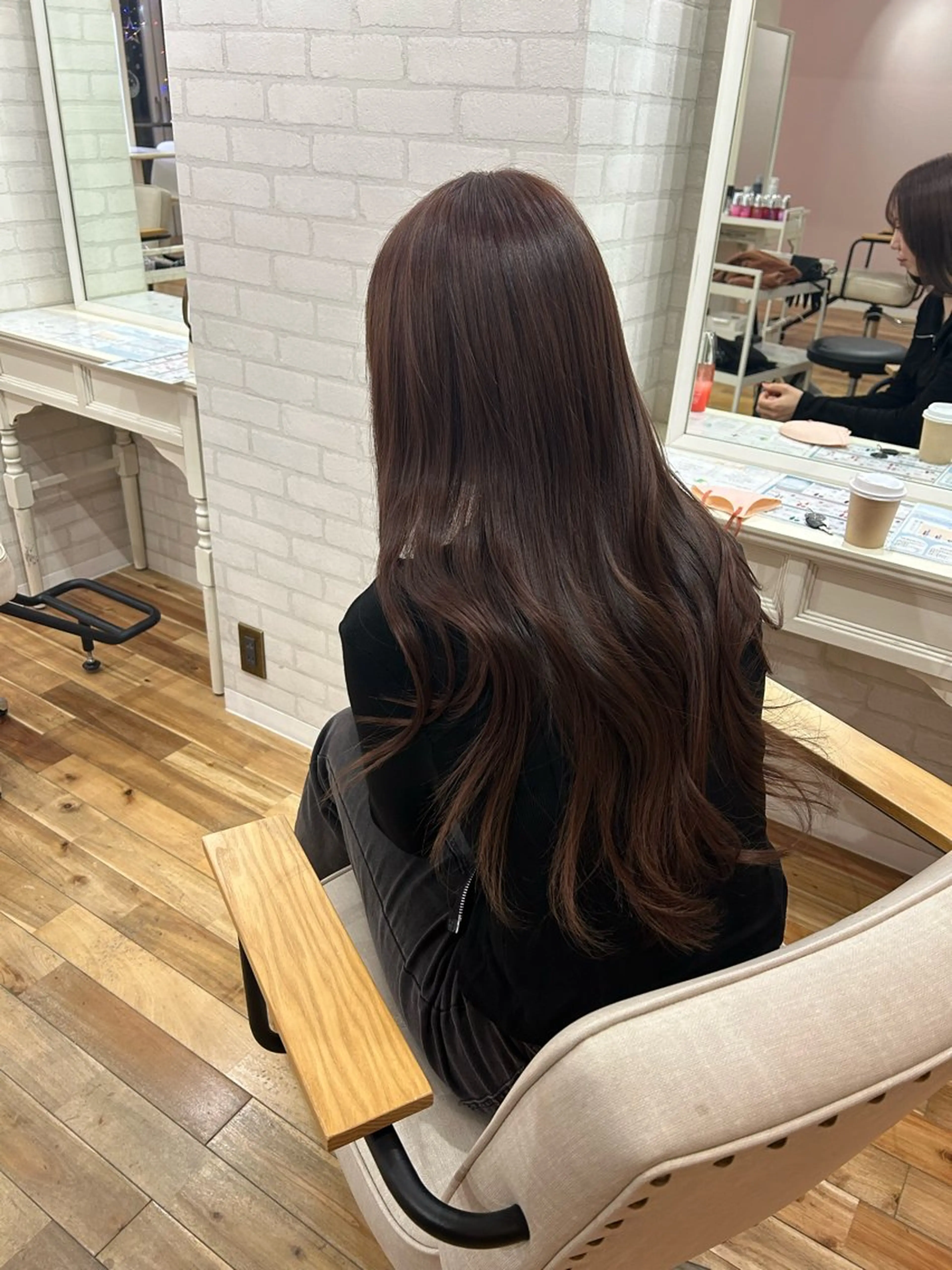 ロング ヘアカラー トリートメント 透明感カラー/牧内 楓/インナーカラーのヘアスタイル