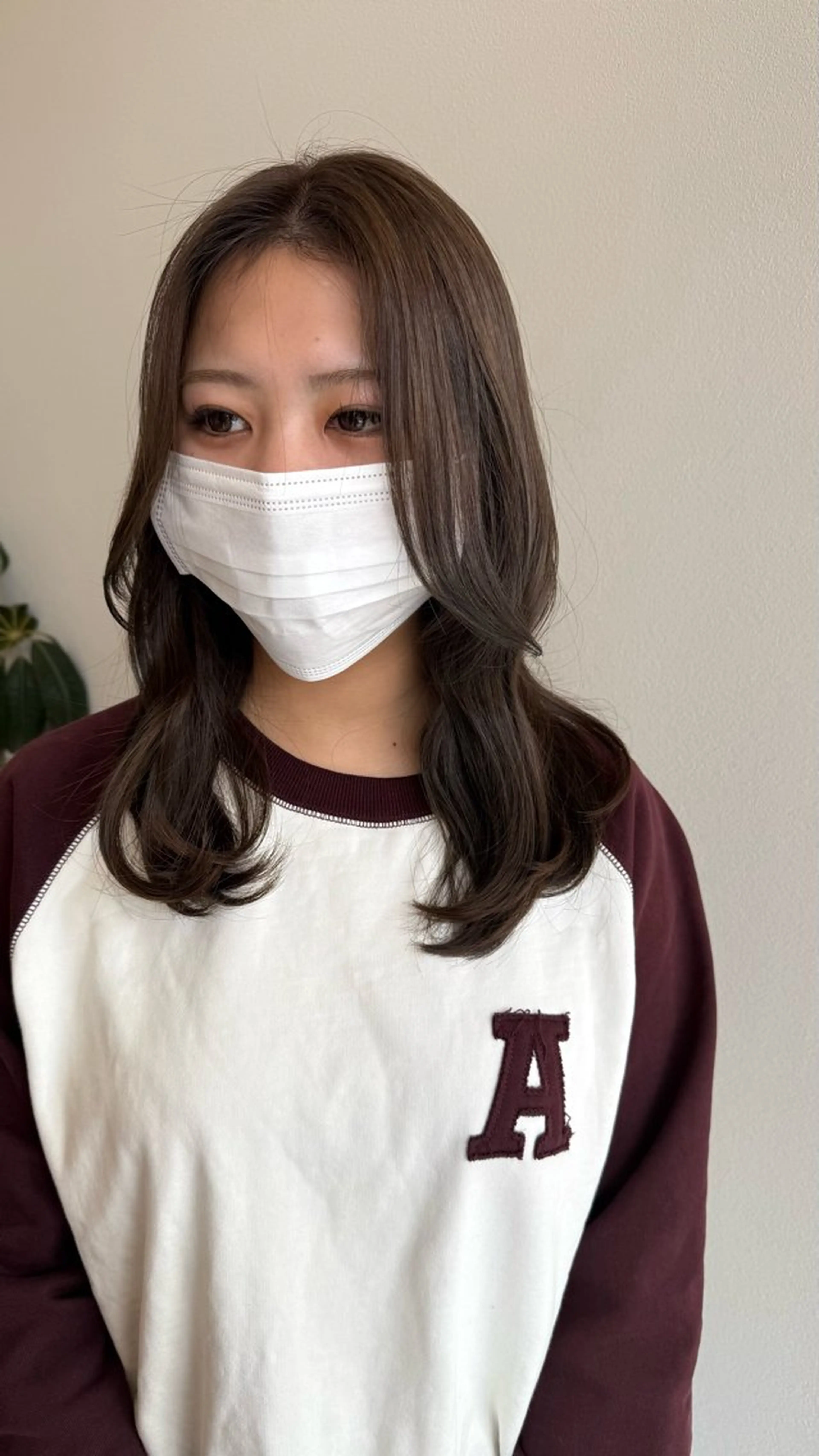 セミロング アッシュ ヘアカラー 松本 華林のヘアスタイル