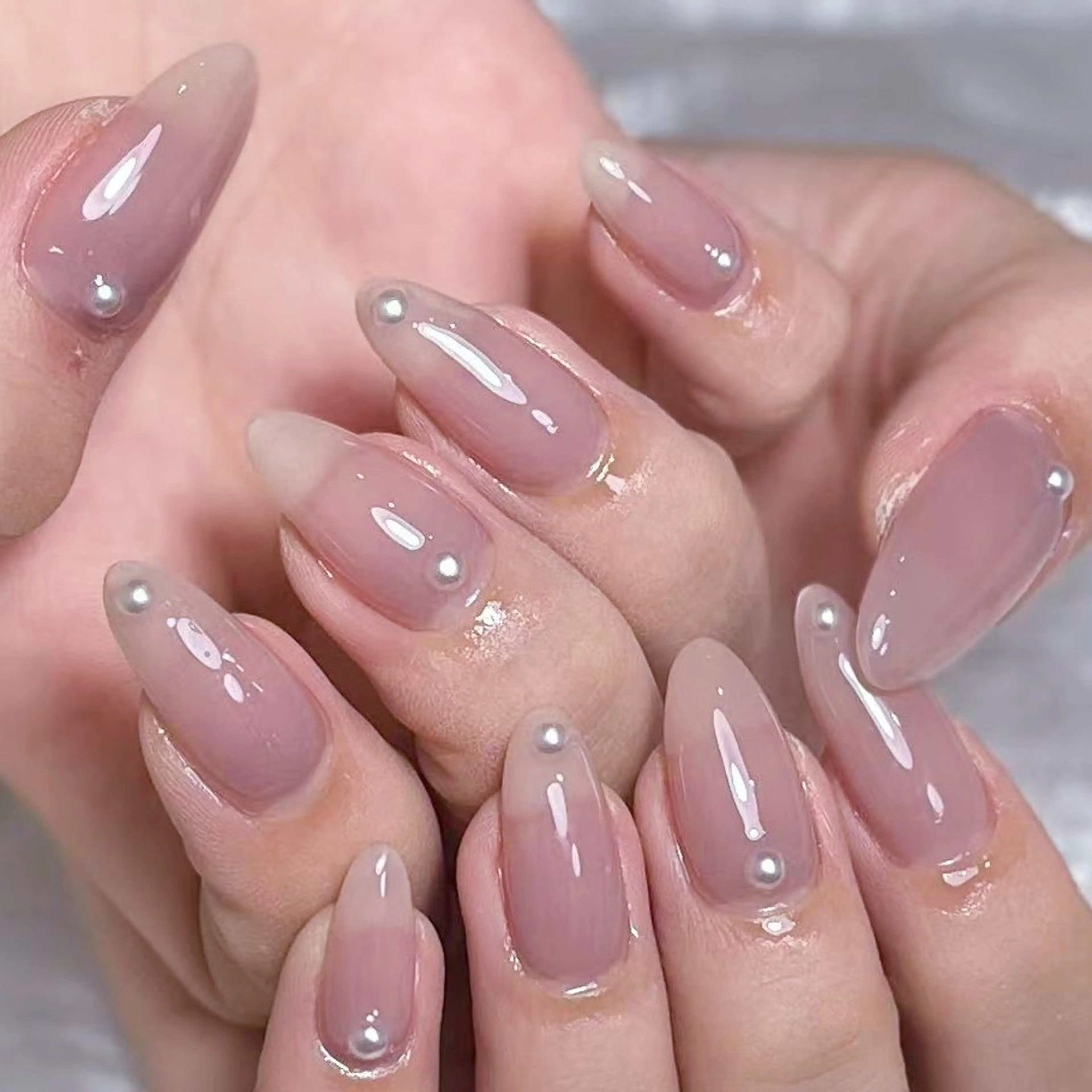 ミディアム ハンドネイル DIAMOND Nail☁️のネイルデザイン