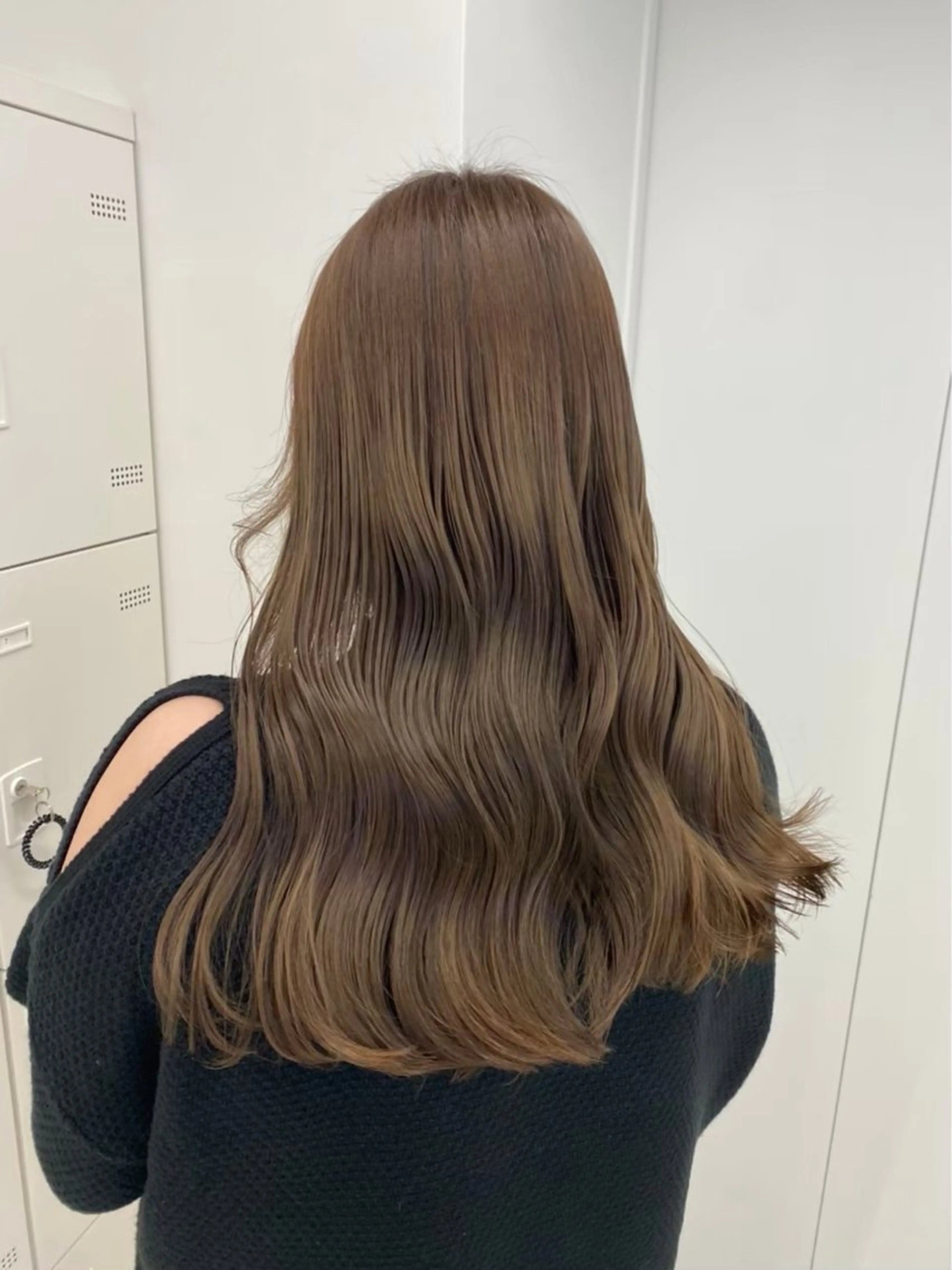 カラー 透け上品ハイトーン 職人ゆうと🤍のヘアスタイル