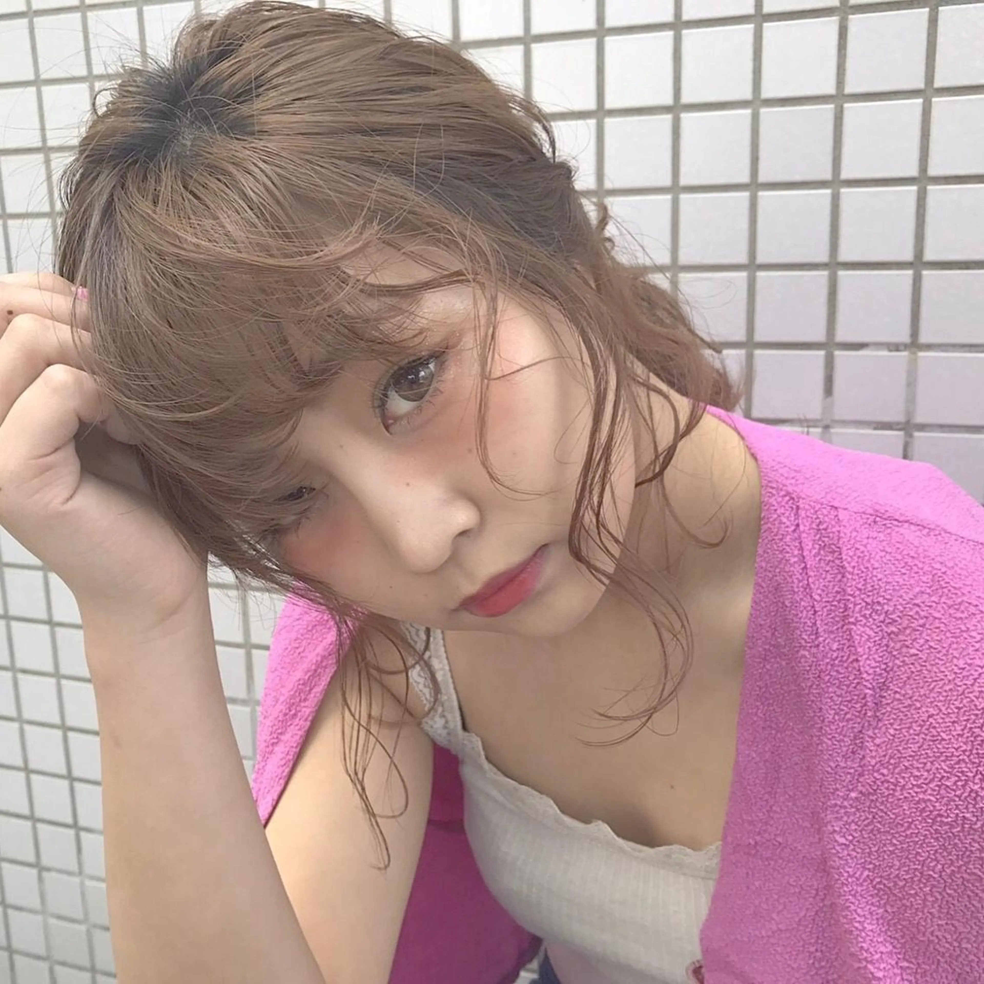 ミディアム パーマ カラー ヘアアレンジ ミディアムパーマ ダブルカラー グラデーションカラー ハイライトカラー イルミナカラー akari ♡のヘアスタイル