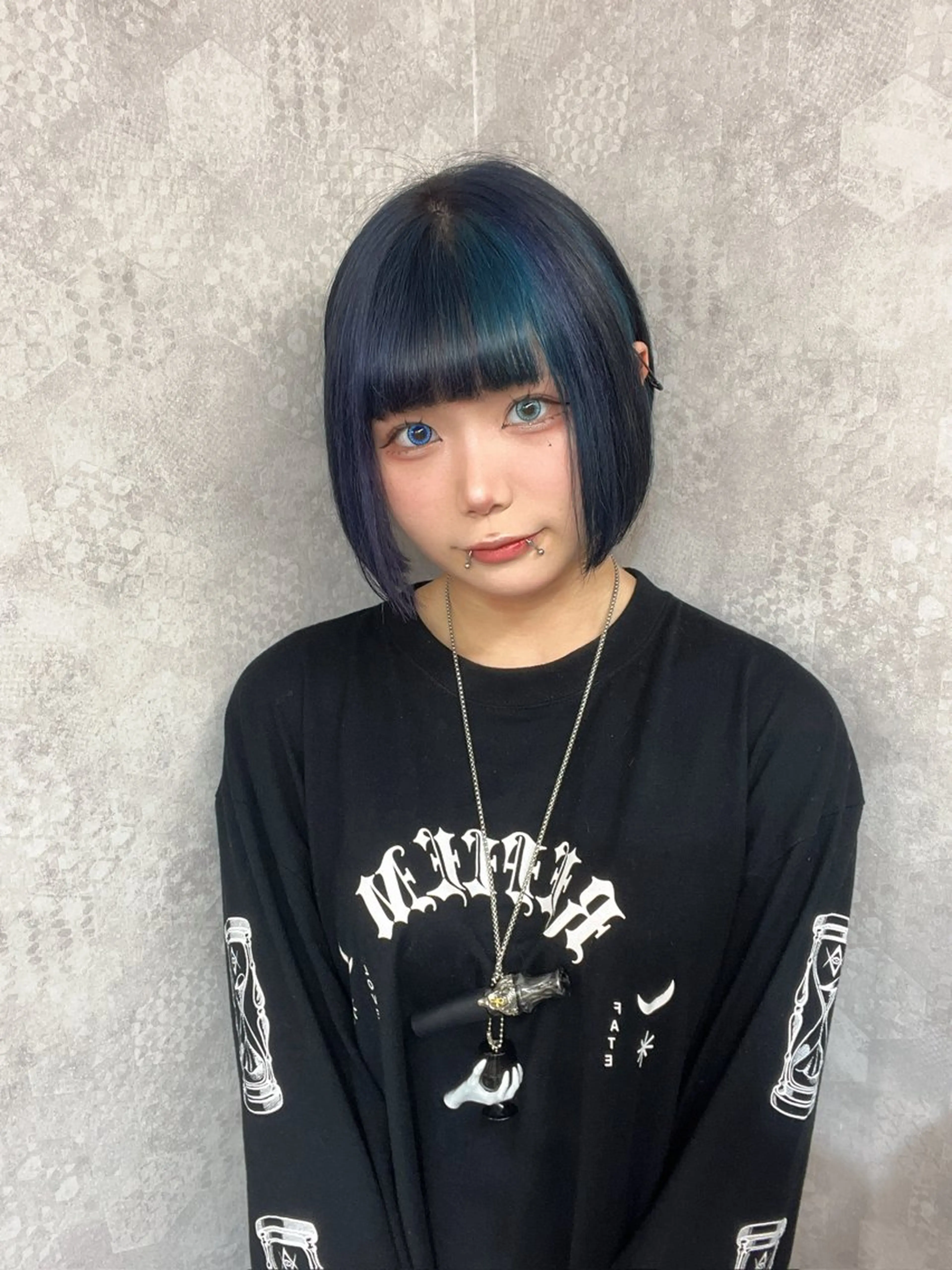 ミディアム カラー ヘアアレンジ 韓国レイヤーカット/ 儚げカラーチナツのヘアスタイル