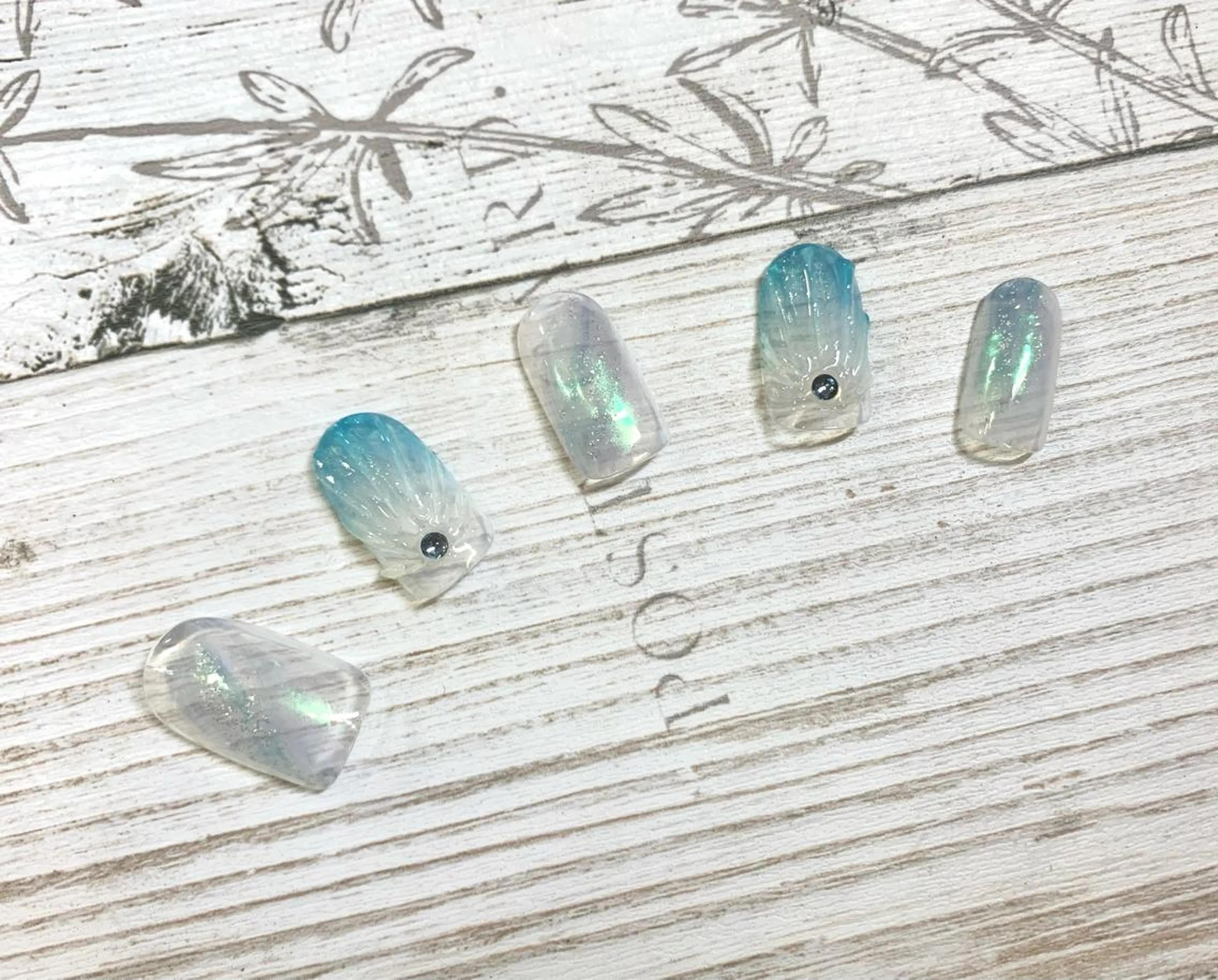 ネイル ku-to所属・林 志帆子【en2号店】のマツエク・マツパデザイン