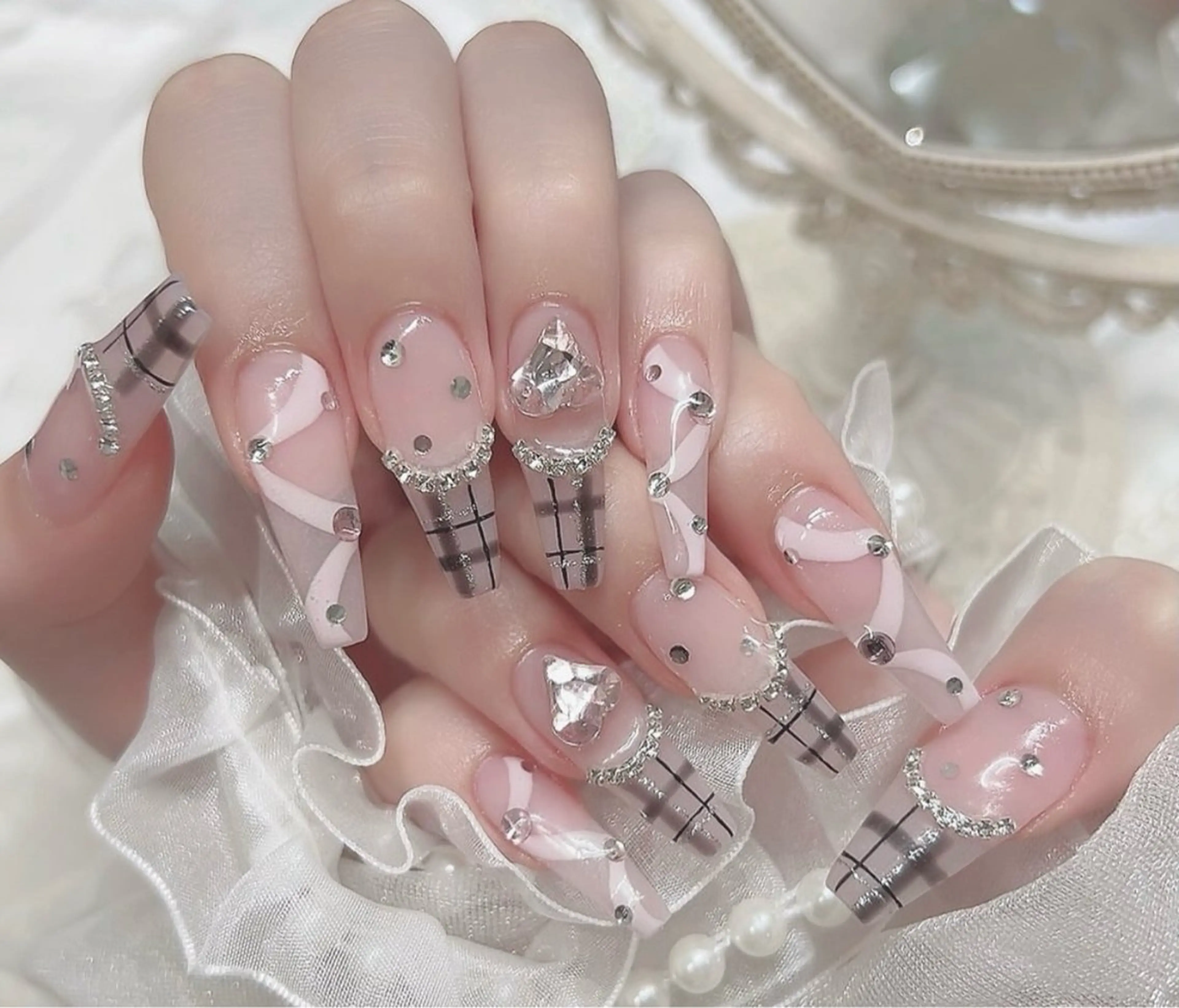 ネイル 韓国ネイル 持ち込み ニュアンスネイル ネイルチップ ハンドネイル TABI ANA.CHUOのネイルデザイン