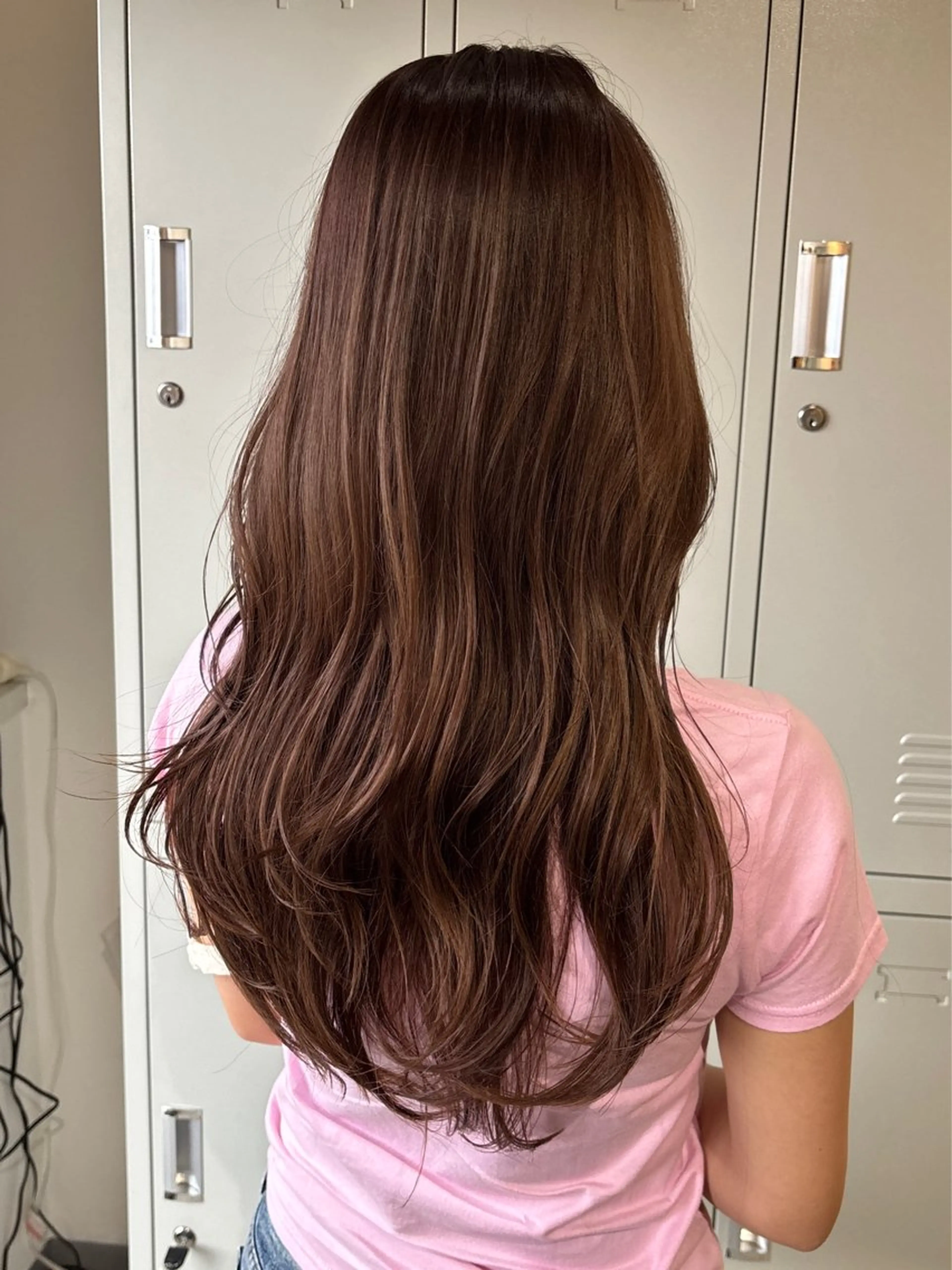 ロング カット ヘアカラー ブリーチカラー🤍 髪質改善🌟のヘアスタイル