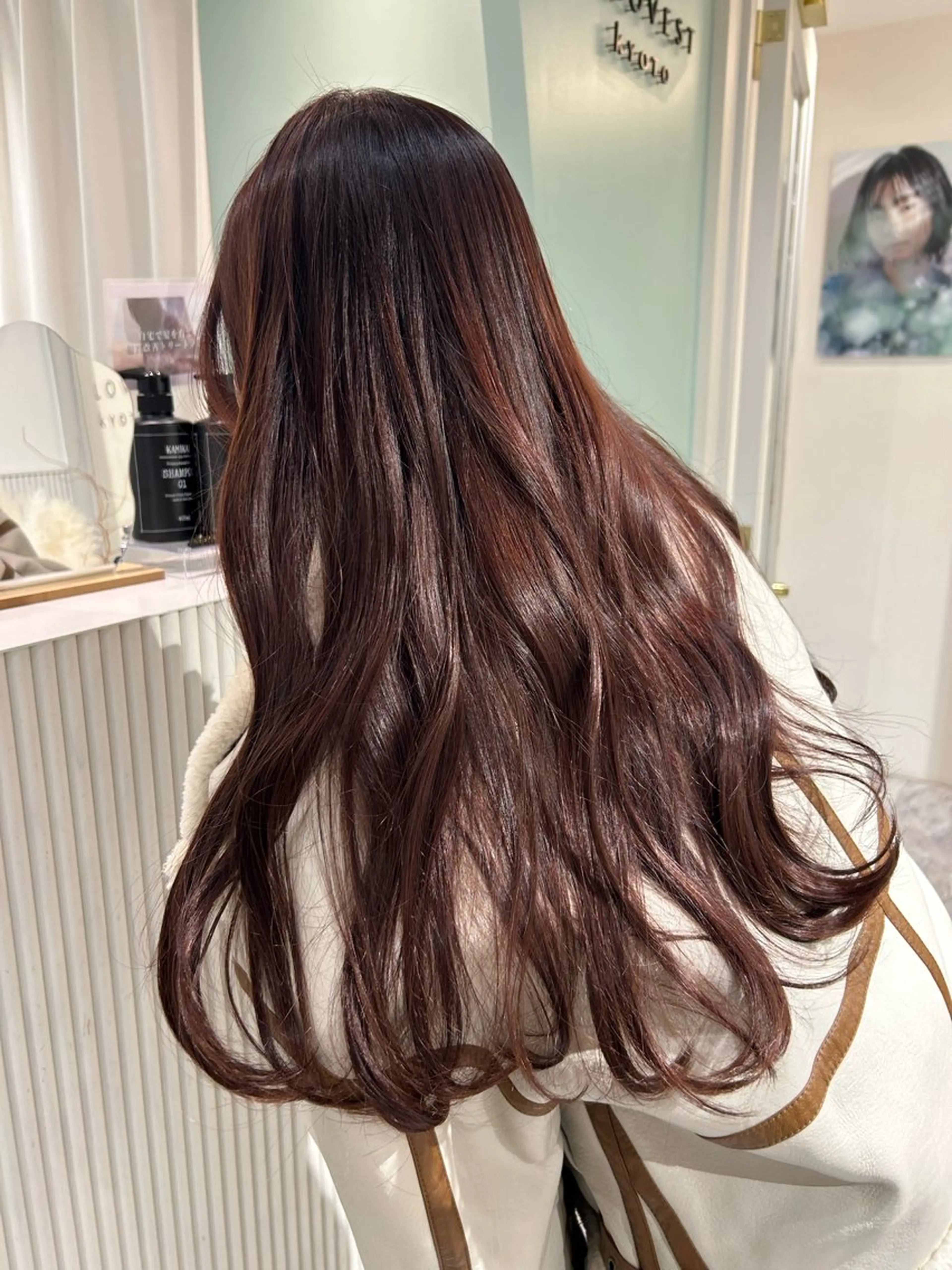 ロング カラー LOVESTOIKE 井上つぐみ/透明感のヘアスタイル