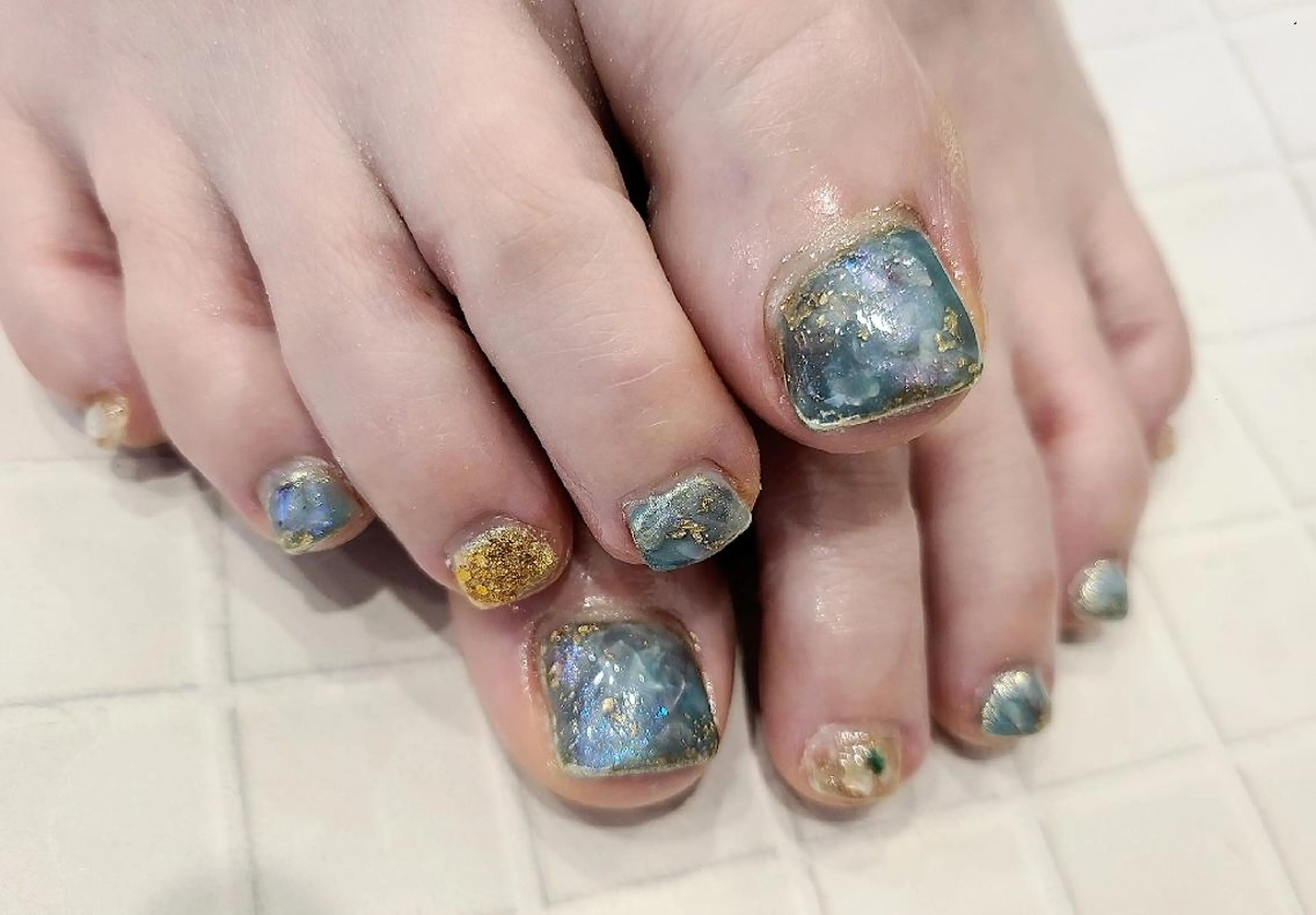 ネイル 夏ネイル フットネイル 関口 友菜のヘアスタイル