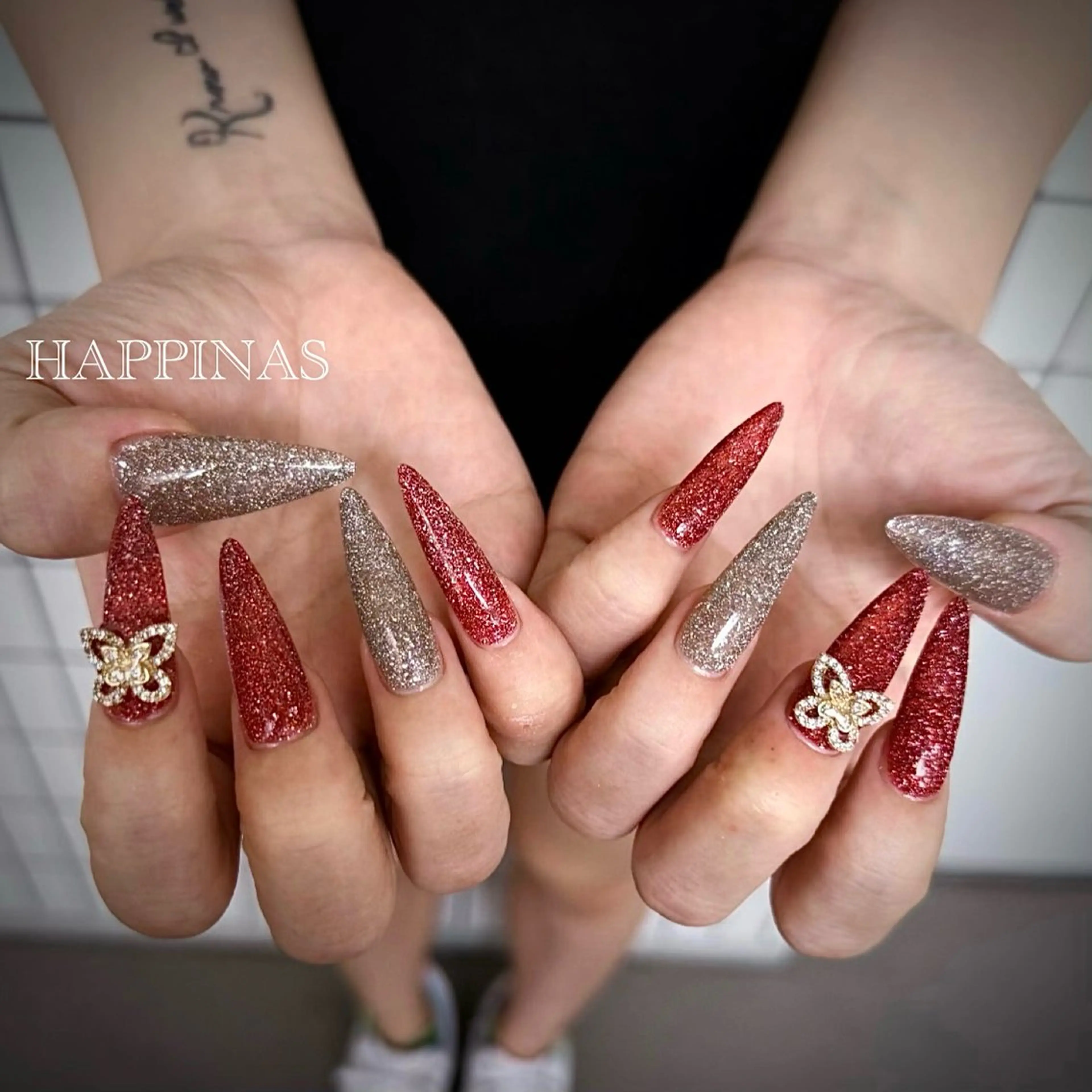 ネイル フラッシュネイル ロングネイル ワンカラーネイル スカルプネイル ハンドネイル HAPPINAS ののかのネイルデザイン