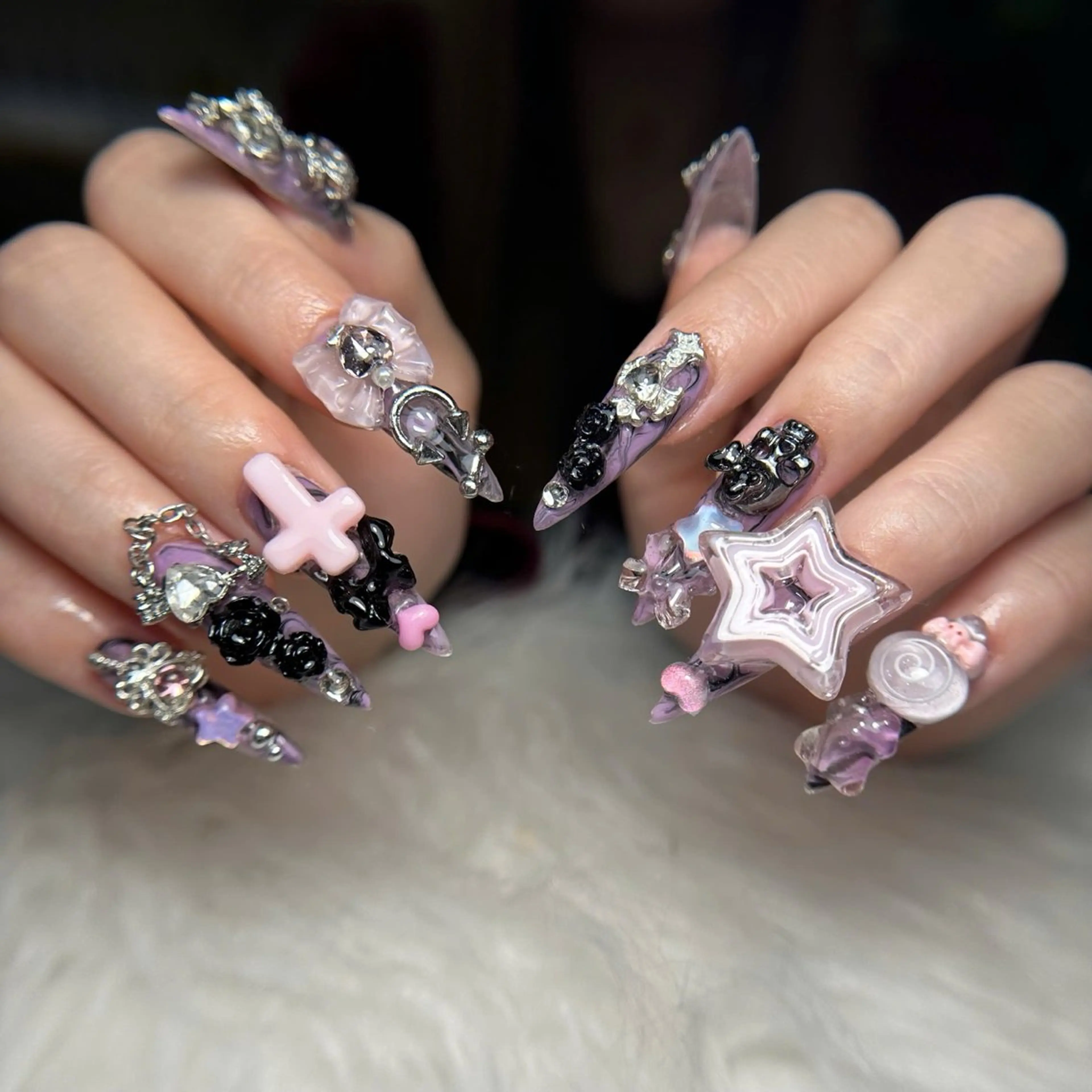 ネイル オーロラネイル 長さ出し フラッシュネイル フレンチネイル ジェルネイル Michi_Nails_Salon所属・Michi Nail Staffのネイルデザイン