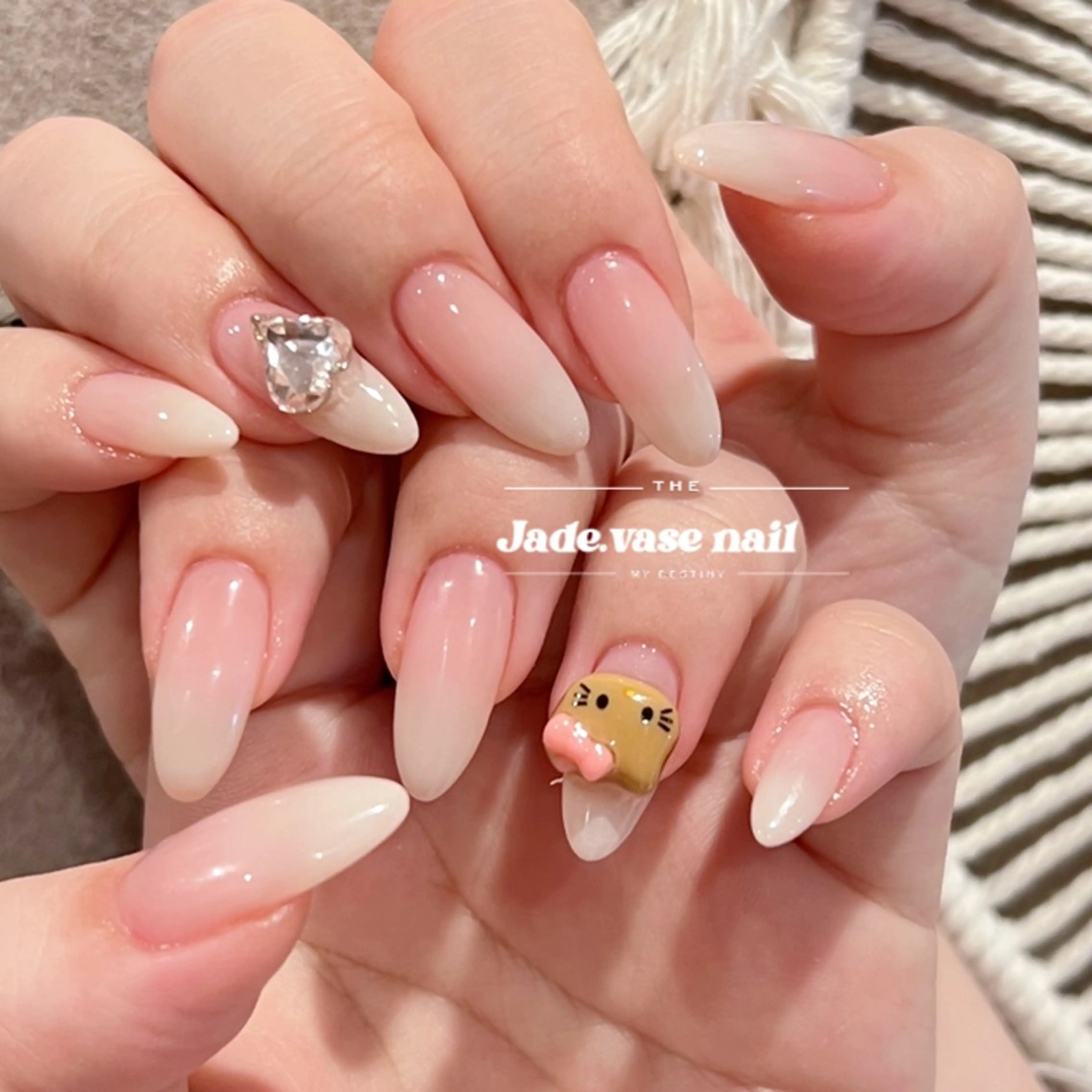 ネイル ハンドネイル ✰Jade.vase 银座のネイルデザイン