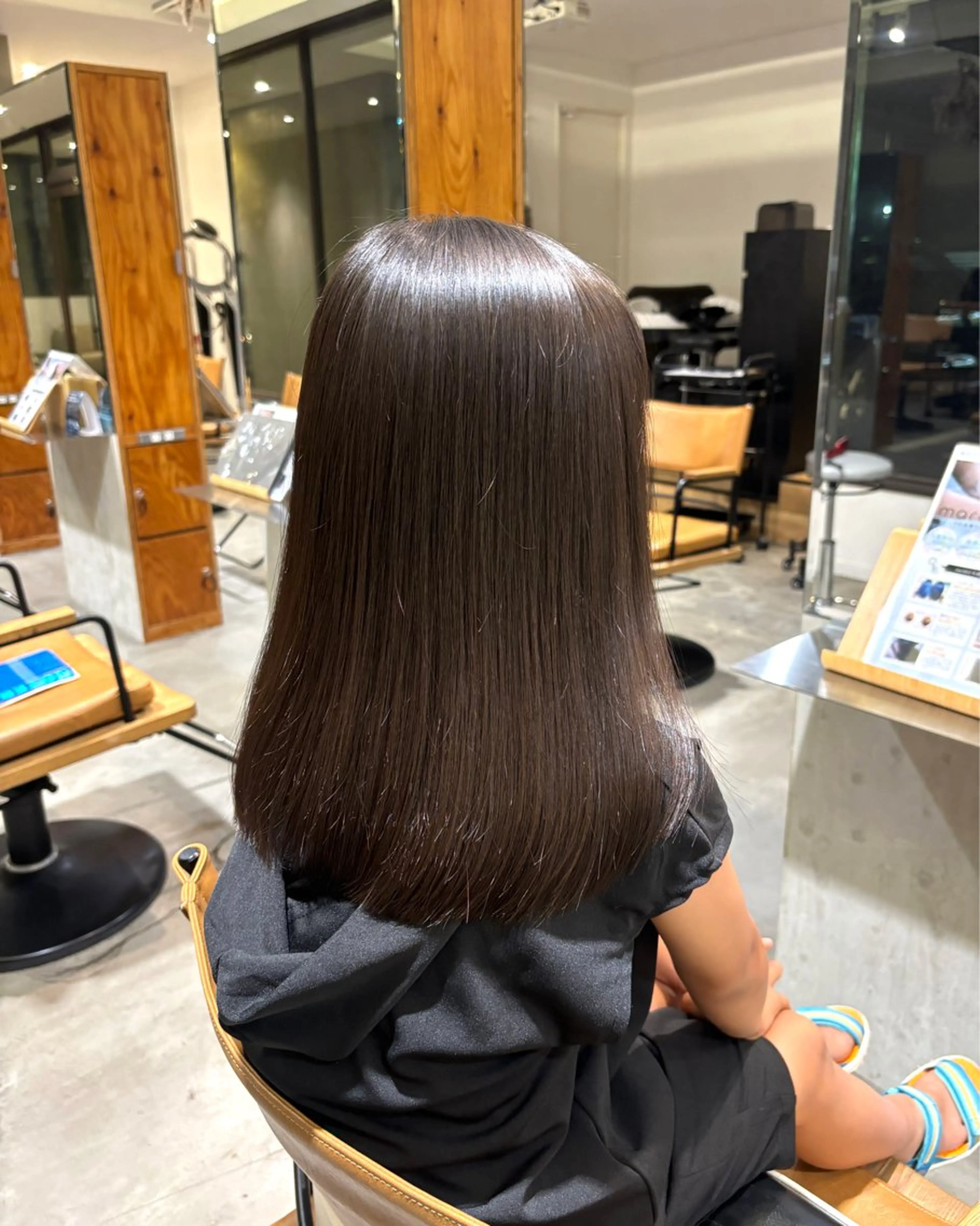 セミロング キッズ 小木曽 里華のヘアスタイル