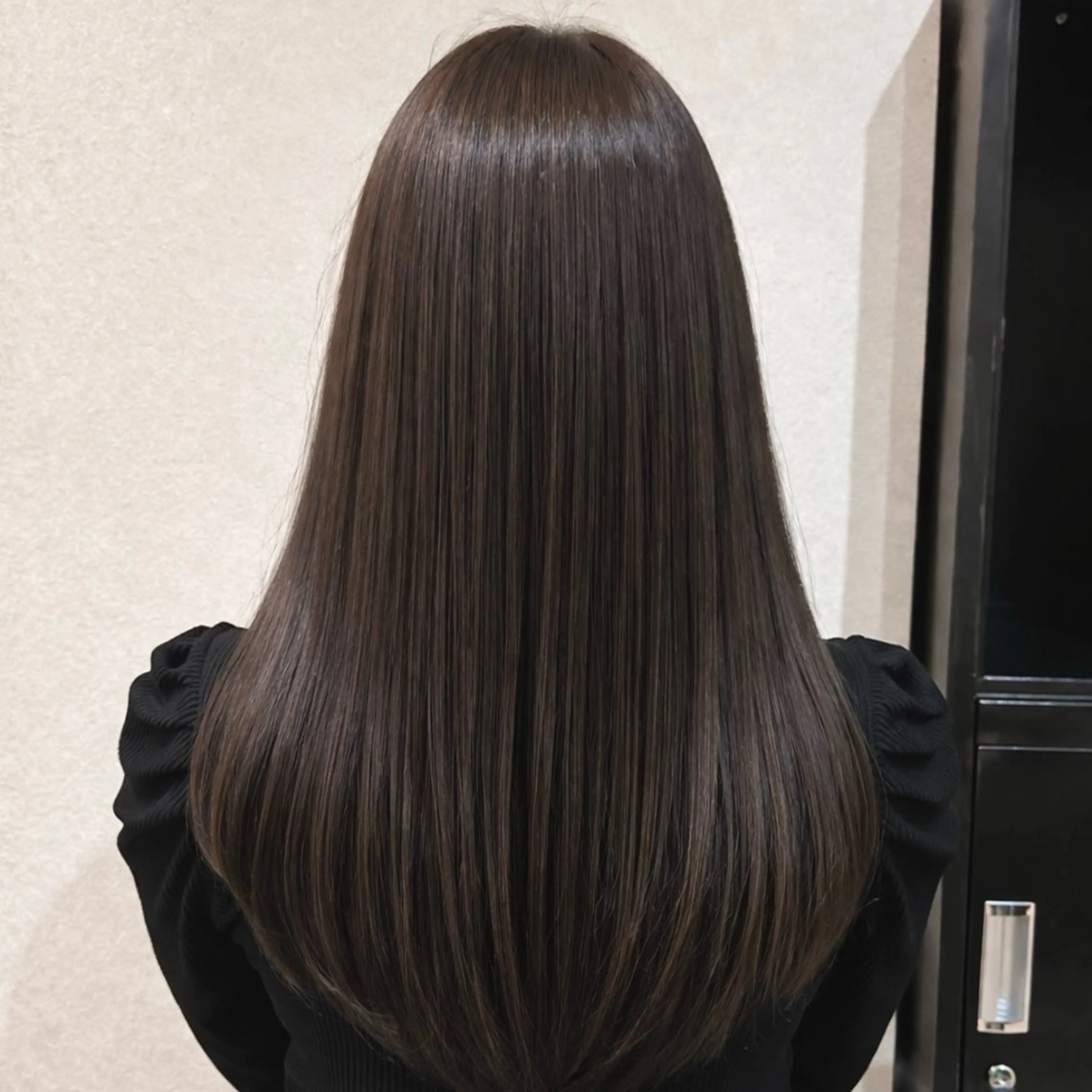 セミロング ヘアカラー powderhair_luminity所属・矢澤涼夏 🎀ツヤ髪のヘアスタイル