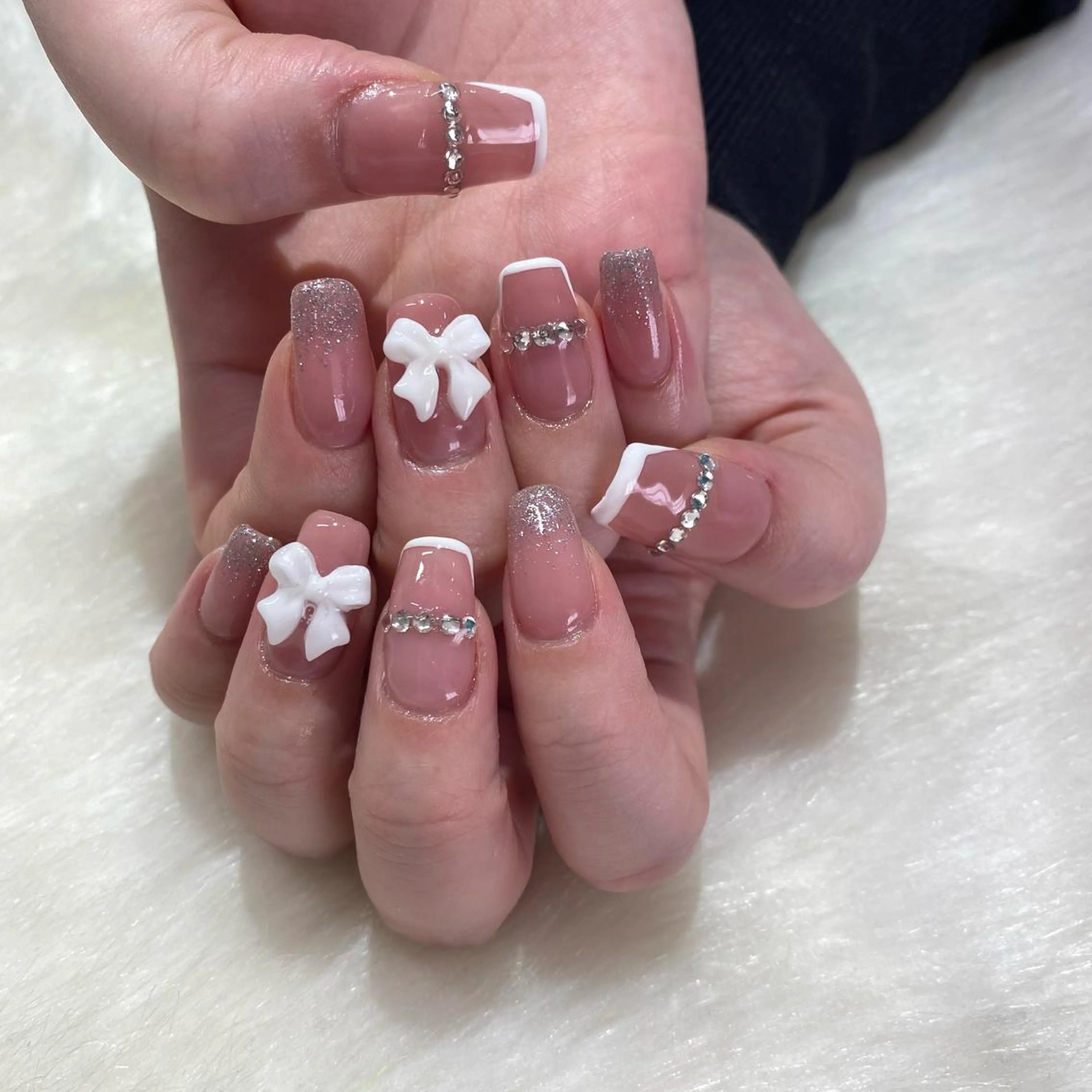 ネイル ハンドネイル Amber21.所属・Nagahama Akariのネイルデザイン