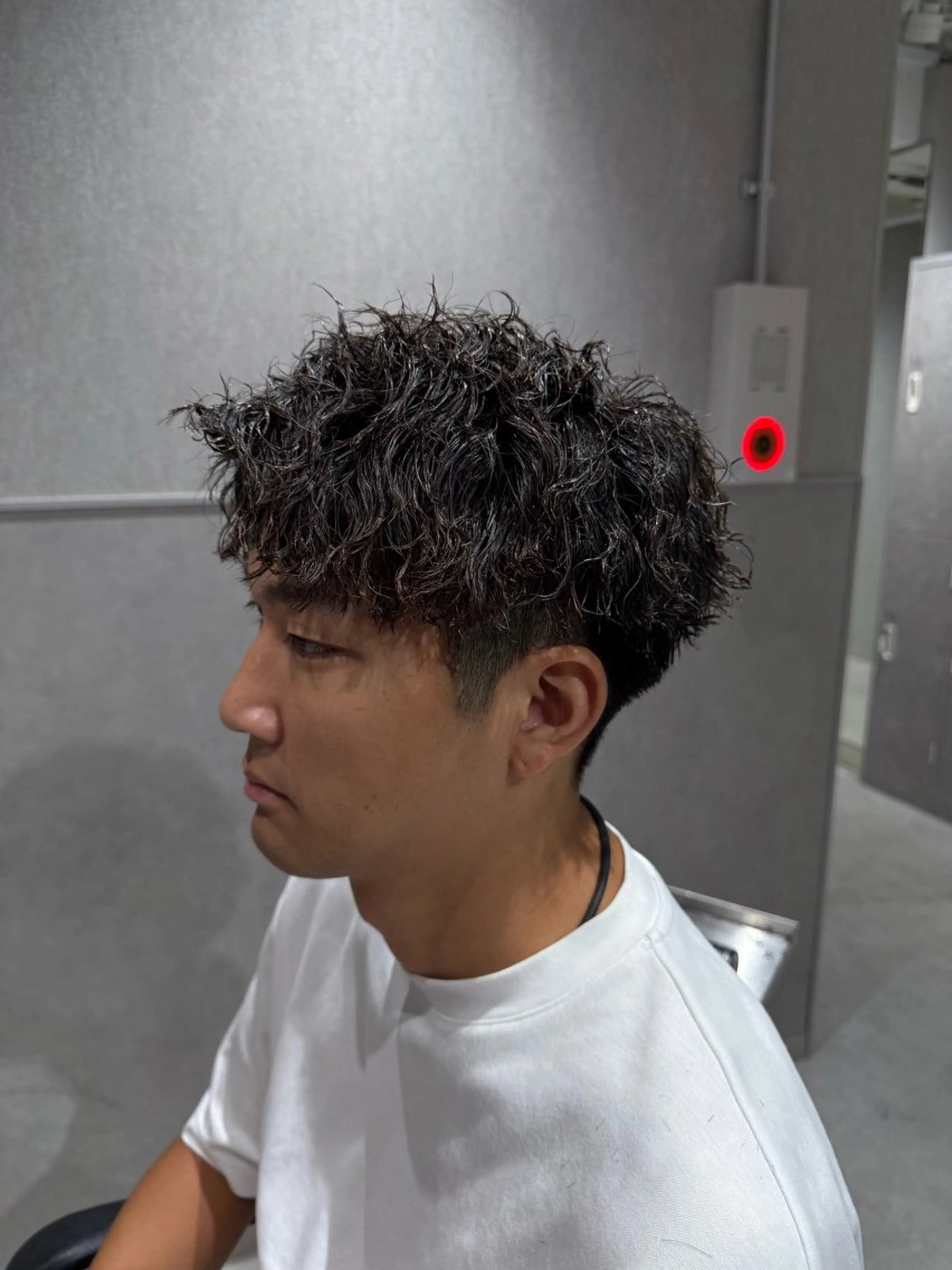 【⚡️バチバチに決まる!! ⚡️】men'sカット+ツイストスパイラル/ツイスパ/縦落ちパーマ(土日祝￥+1000)の写真