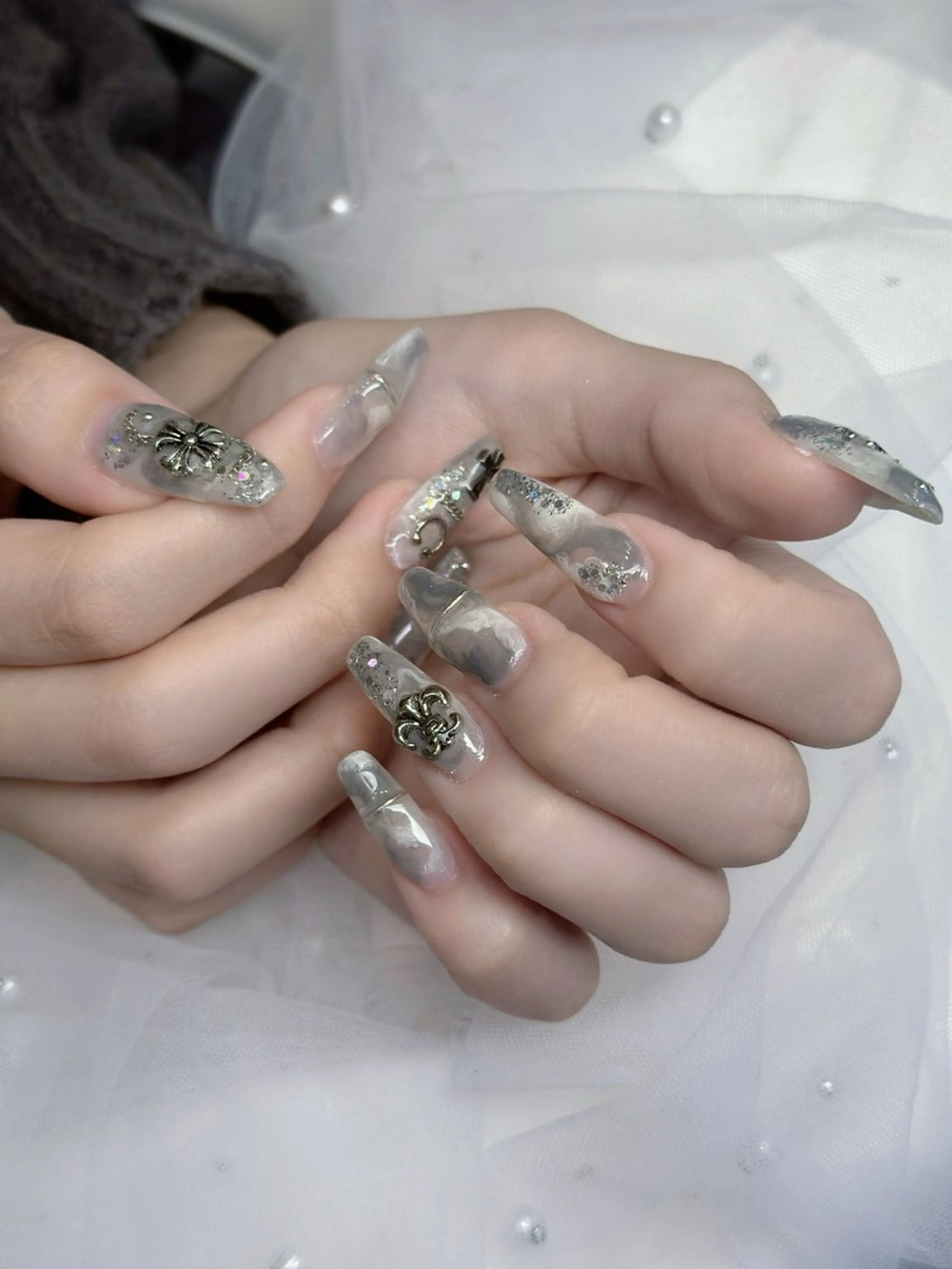 カラー 🩷JiSu🩷 チップ長さ出し専門のネイルデザイン