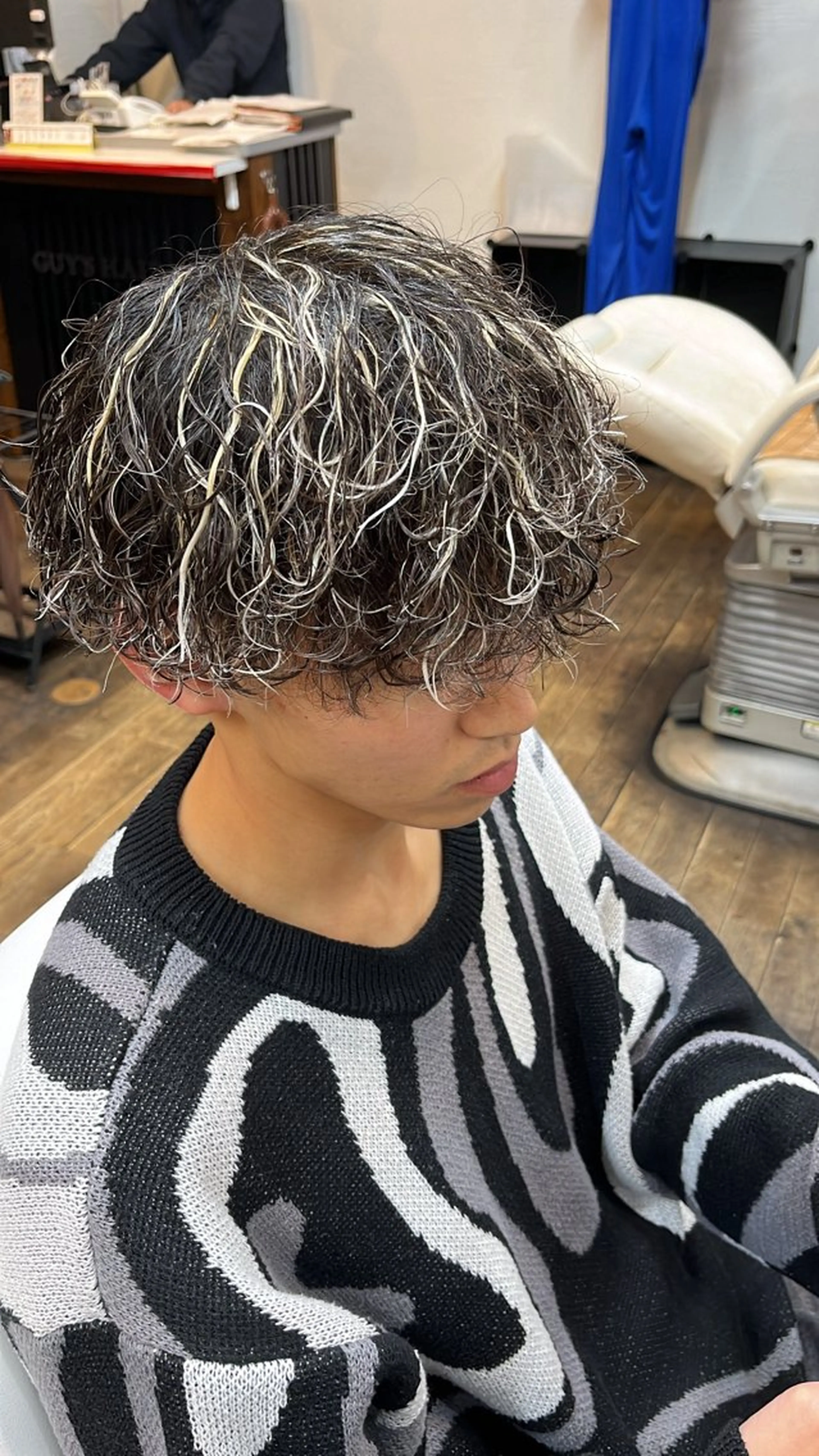 ショート パーマ メンズ メンズメッシュ 波巻きパーマ パーマ GUY'S HAIR 133所属・菅野 誠のヘアスタイル